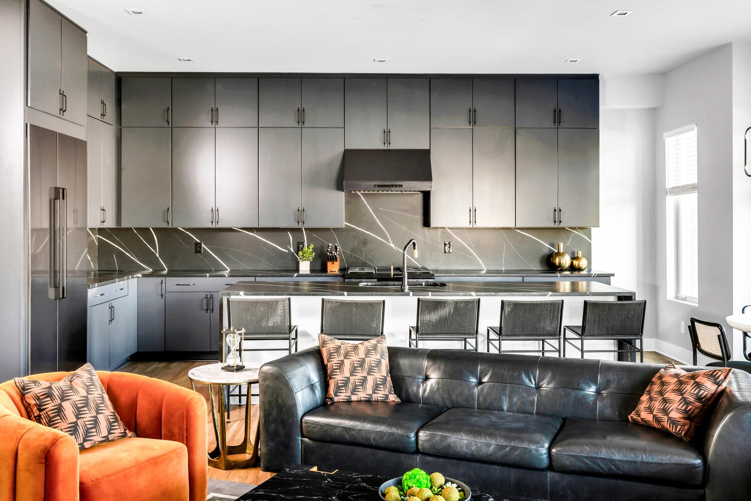 1000 W Trinity Ln Unit: A