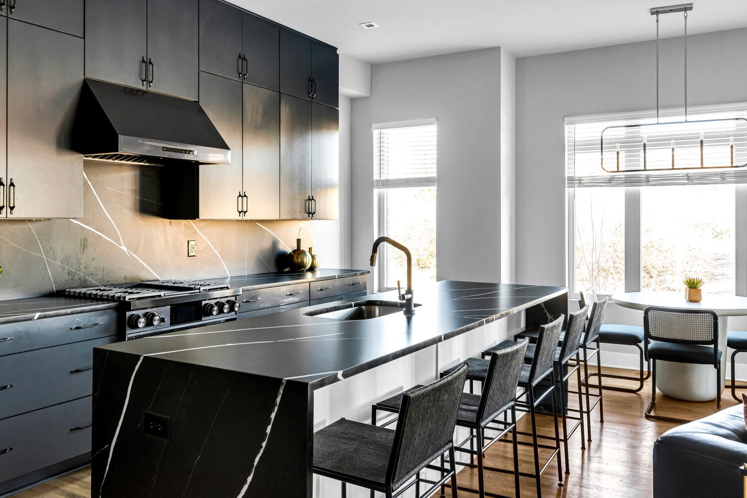 1000 W Trinity Ln Unit: A