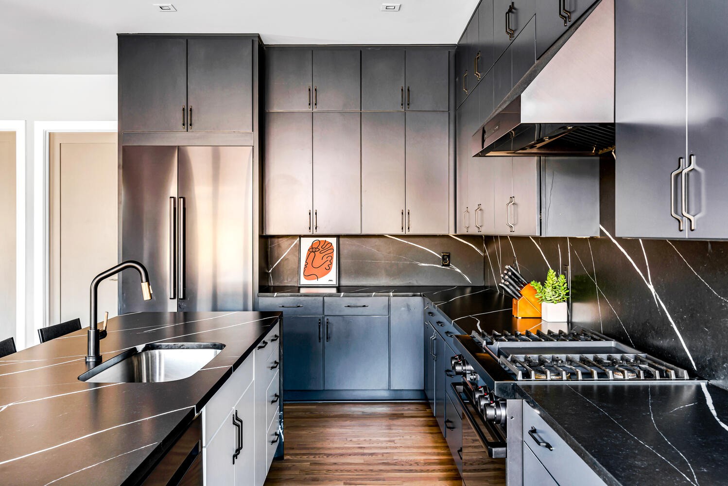 1000 W Trinity Ln Unit: A