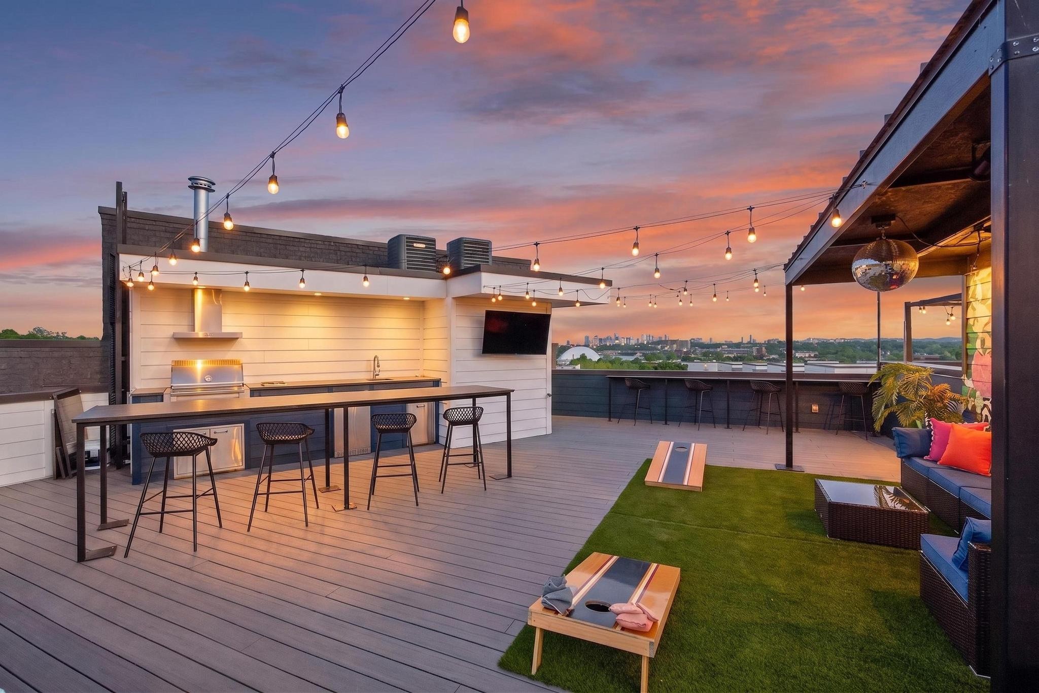 1000 W Trinity Ln Unit: A
