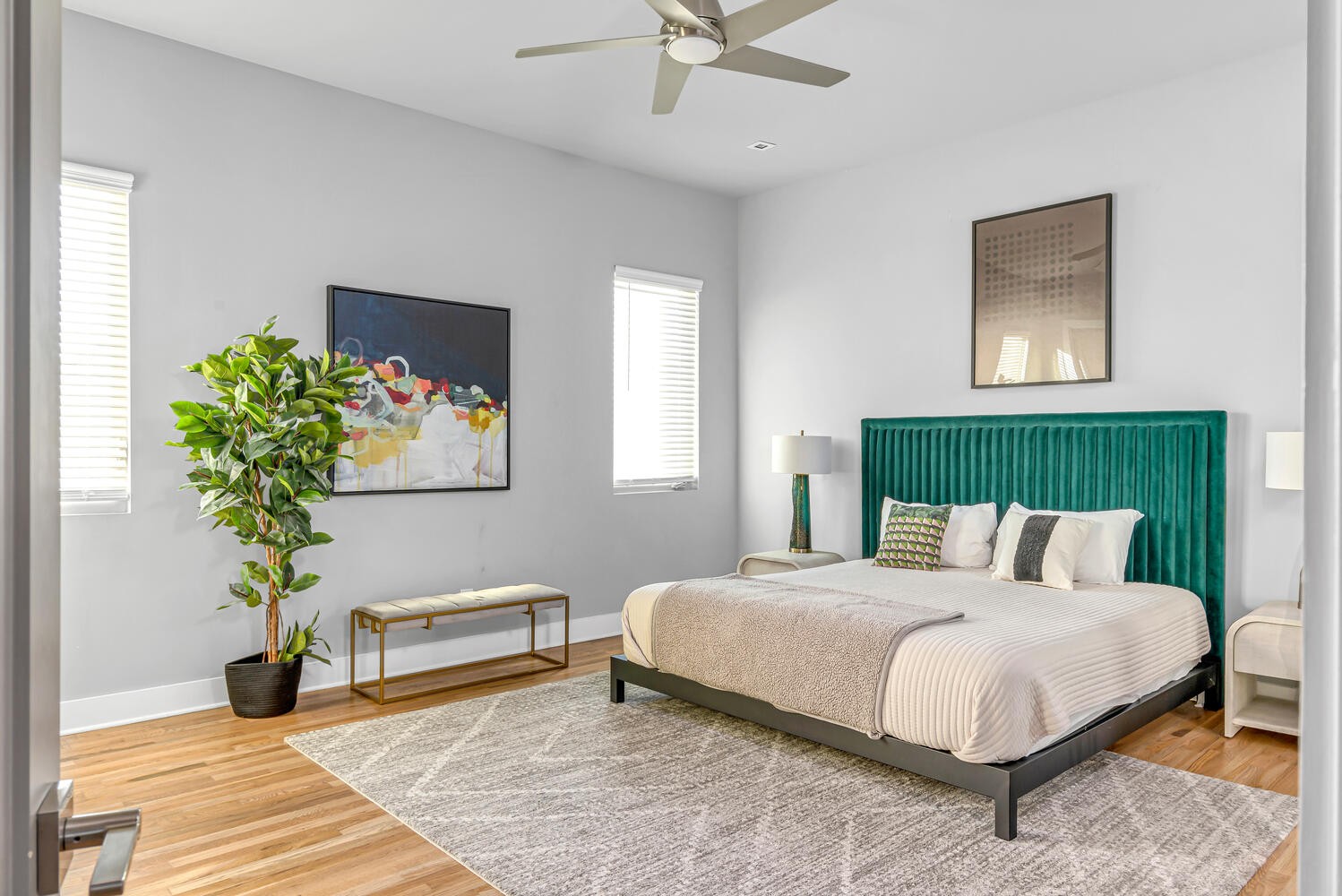 1000 W Trinity Ln Unit: A
