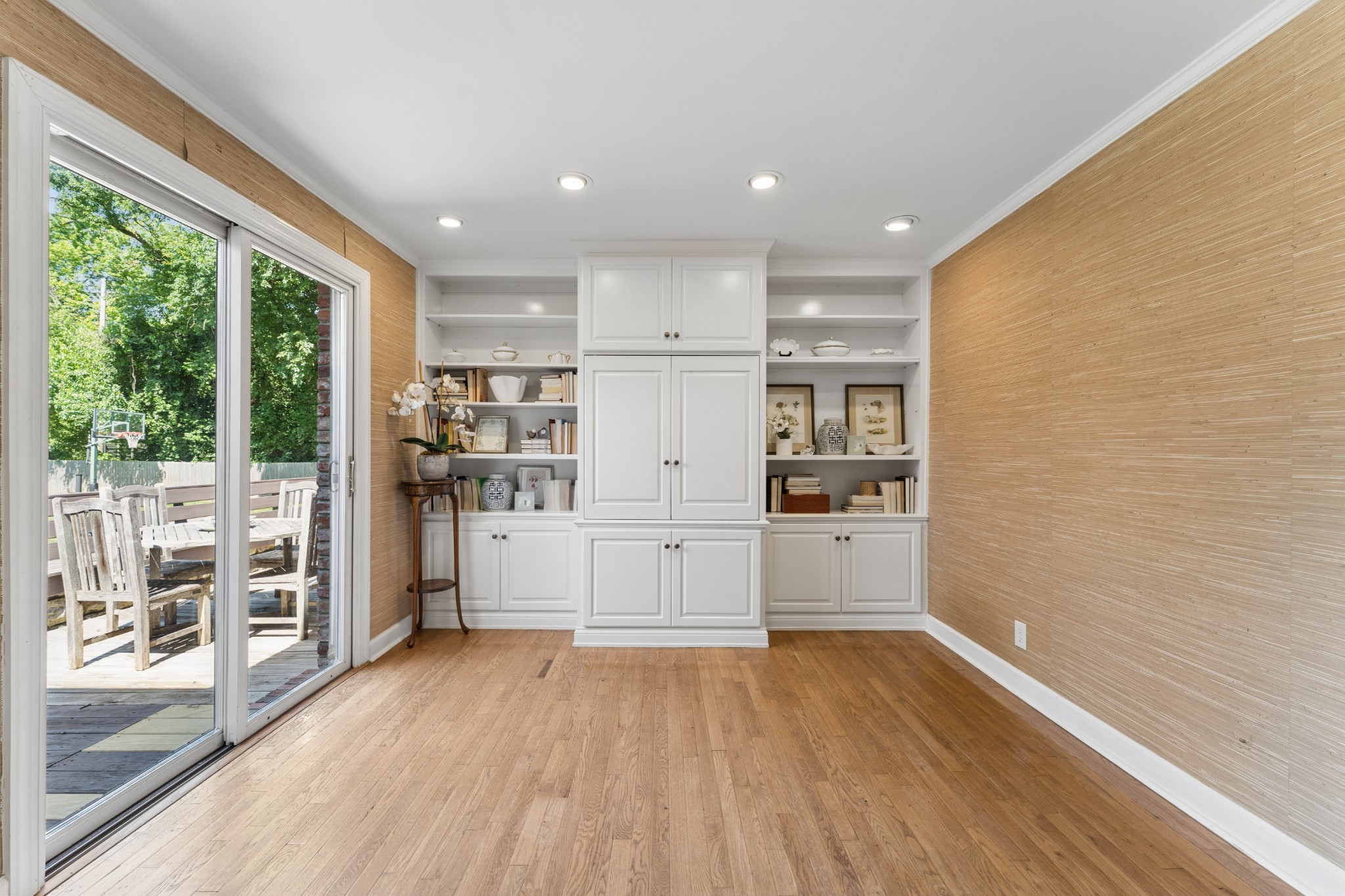 105 Brookfield Ave