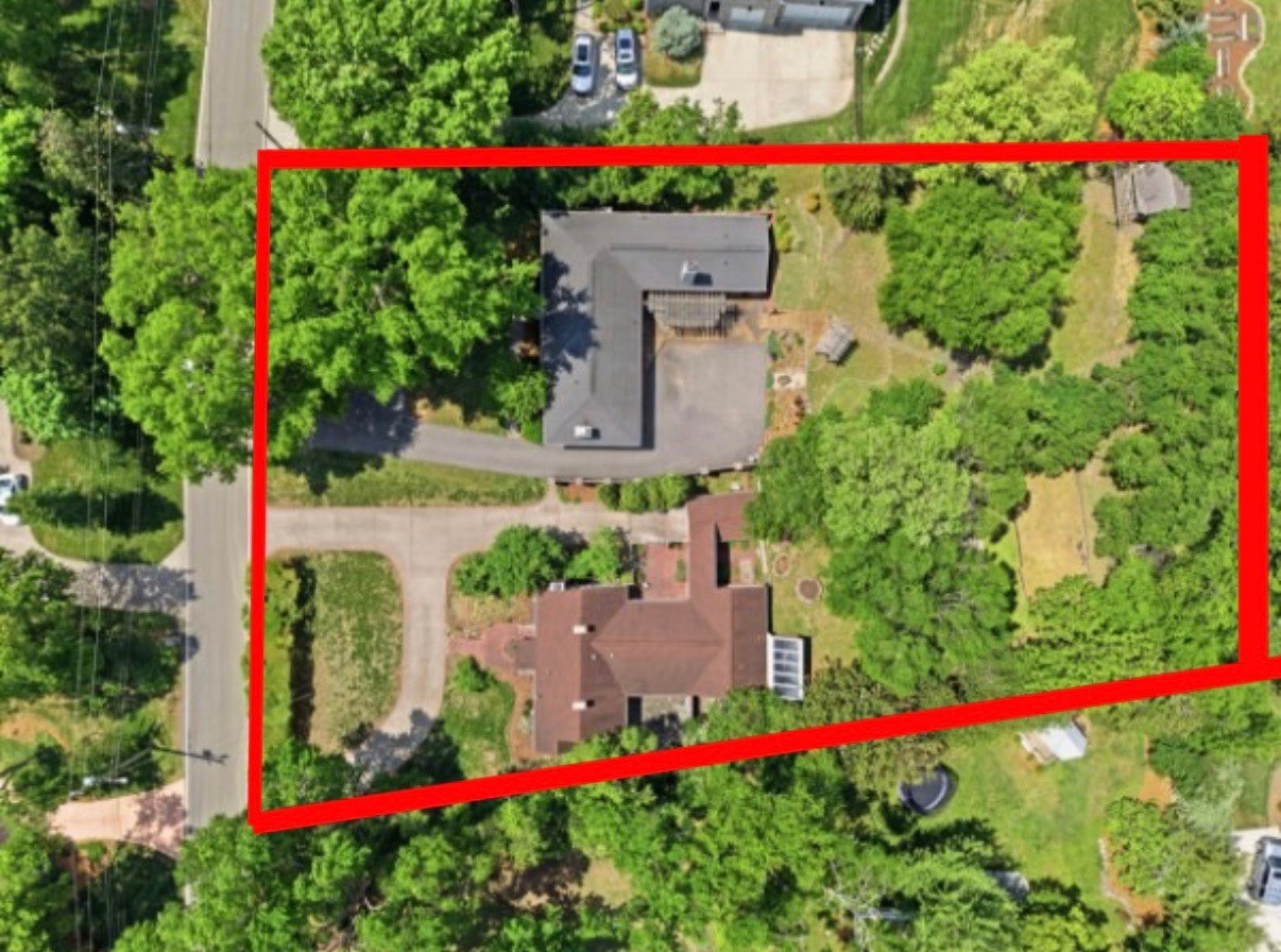 114 Bellevue Dr, S