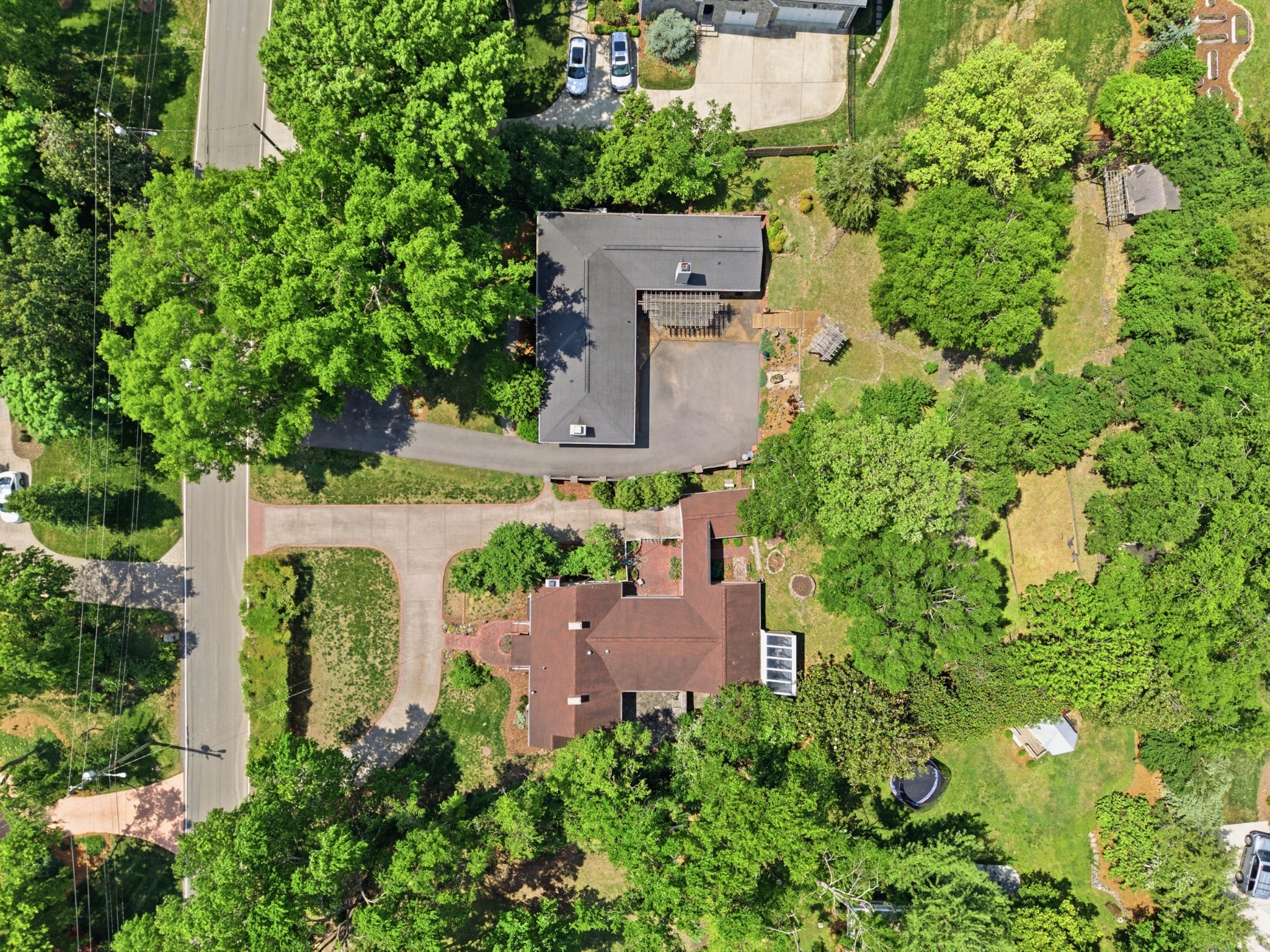 114 Bellevue Dr, S