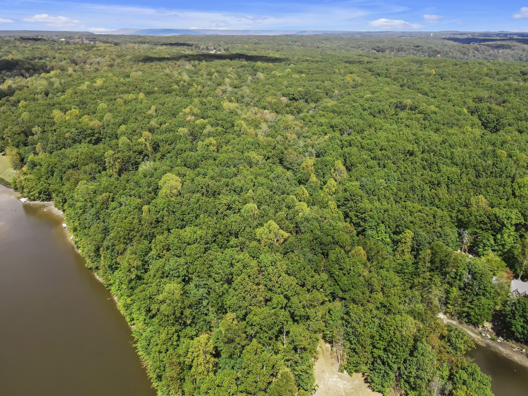 0 Lakeshore