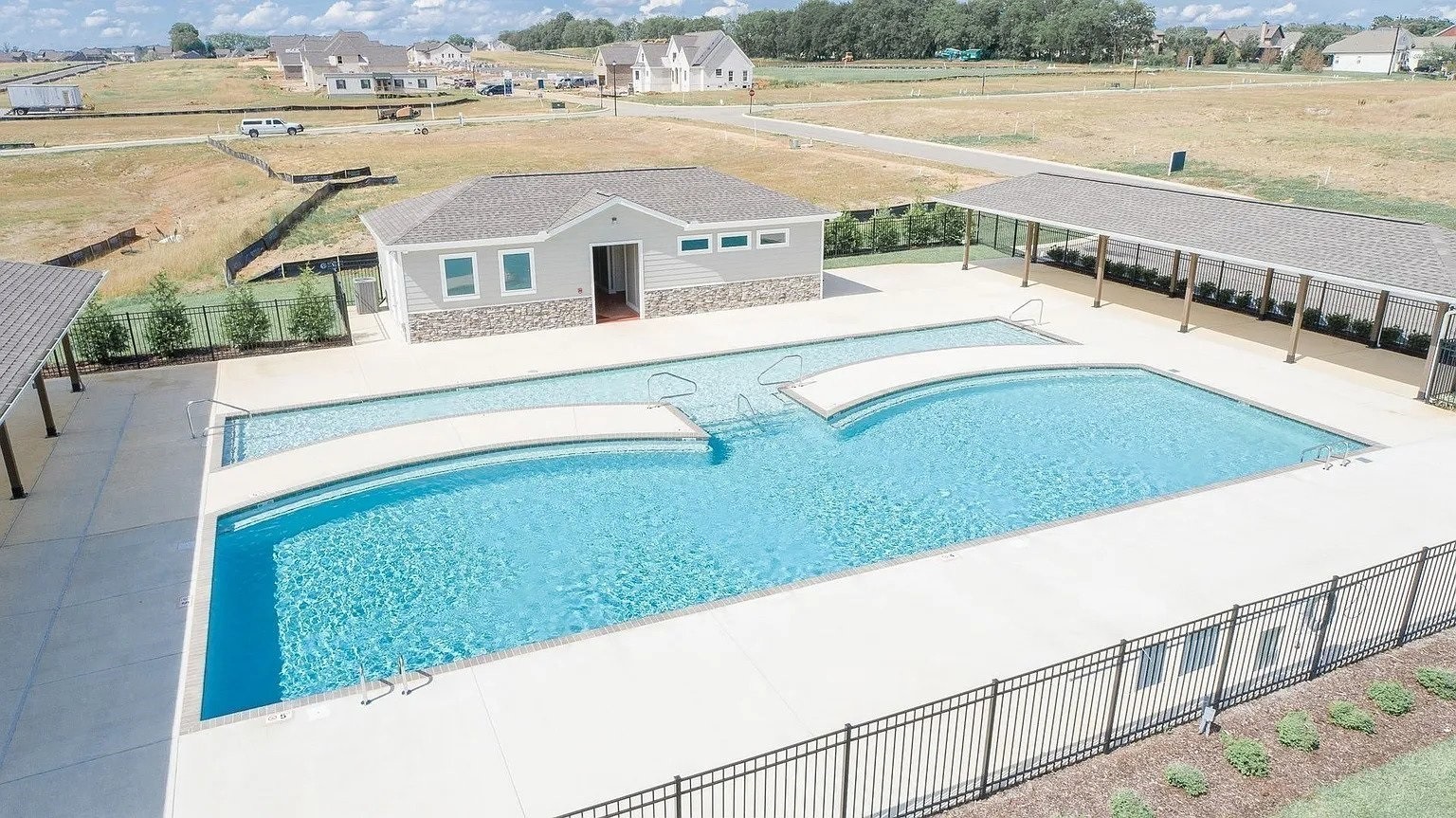 1674 Lantana Dr