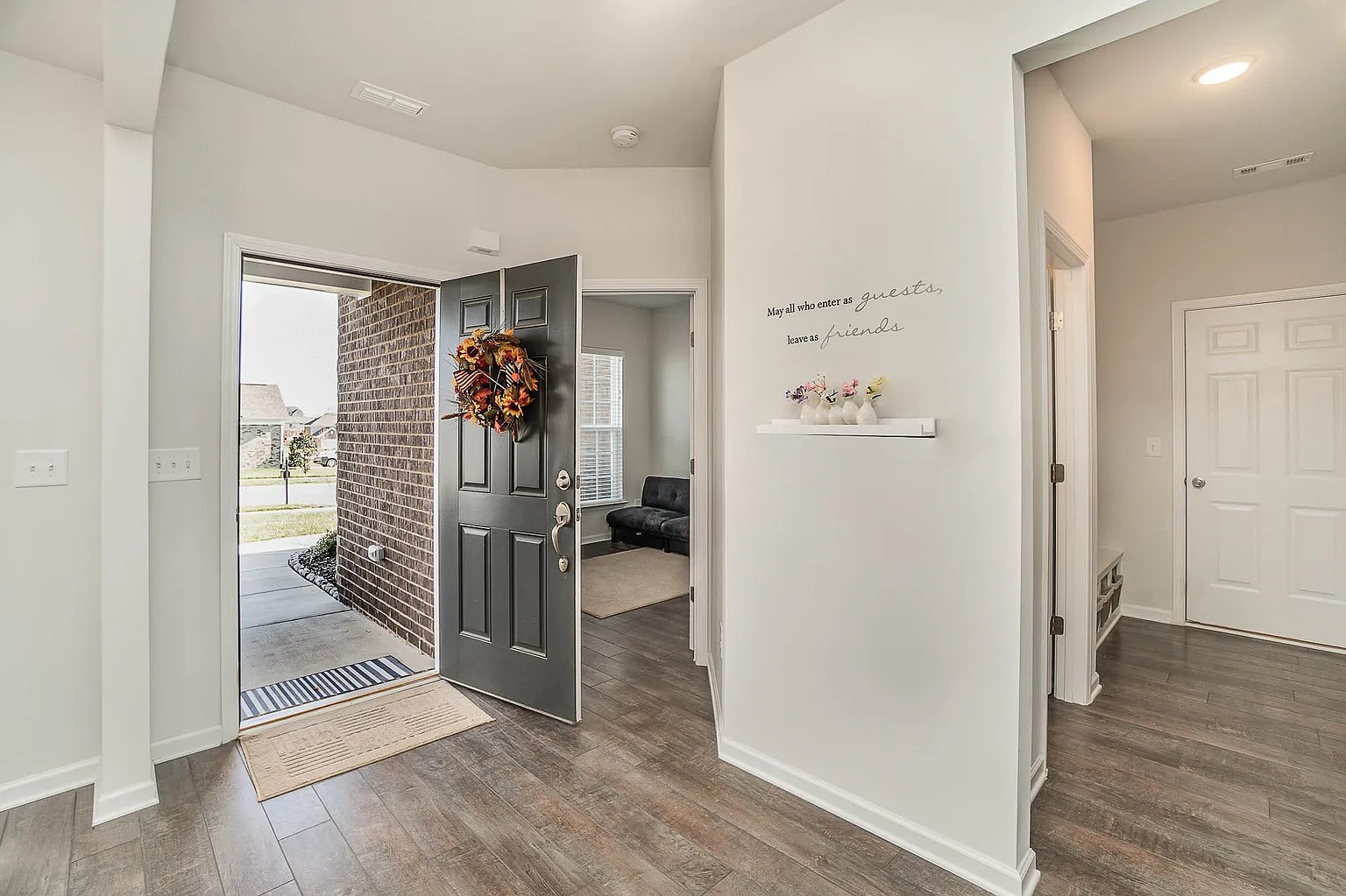 1674 Lantana Dr