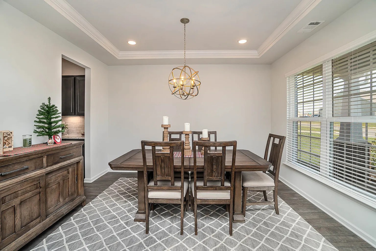 1674 Lantana Dr