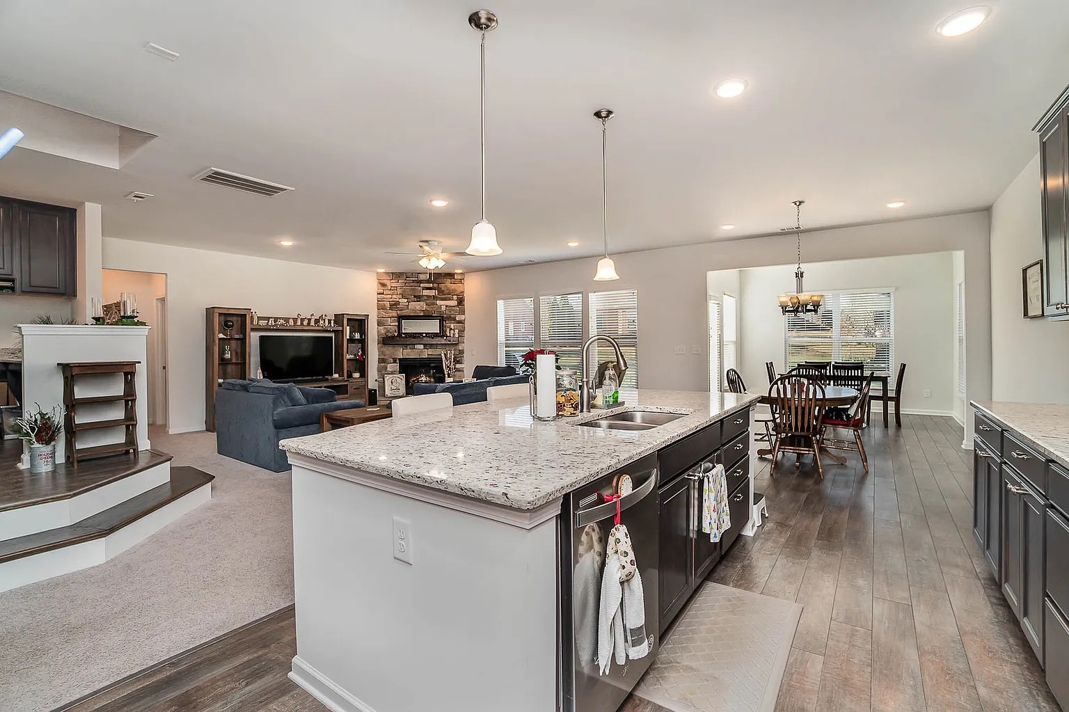 1674 Lantana Dr
