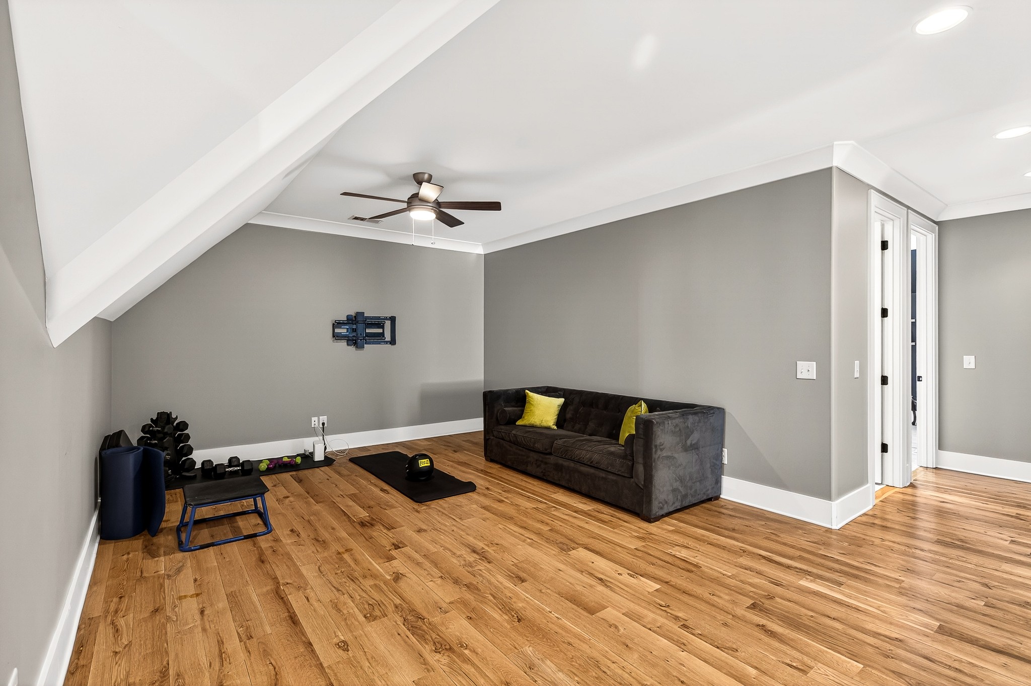 2468 Abbott Martin Rd