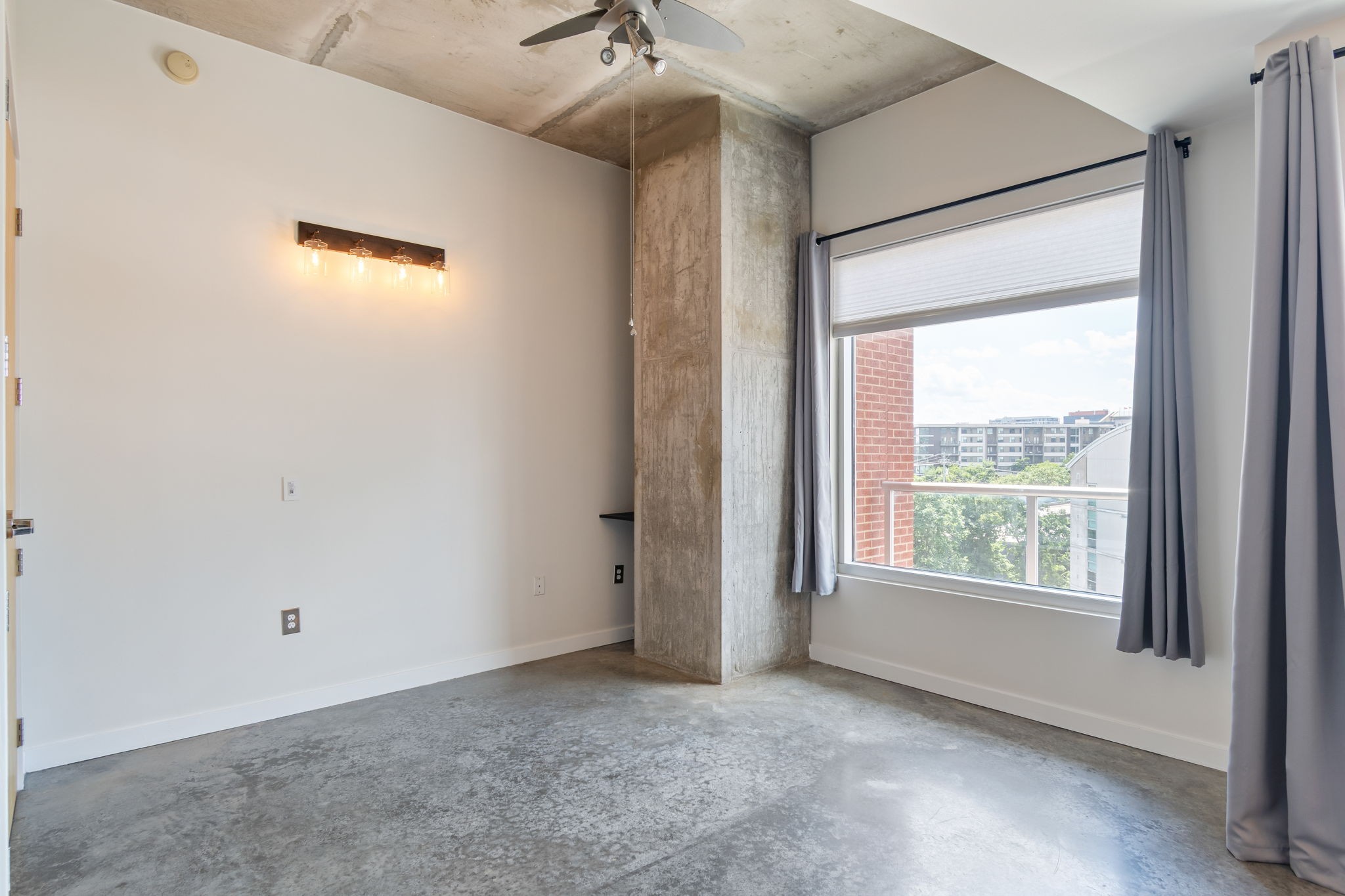 600 12th Ave, S Unit: 832