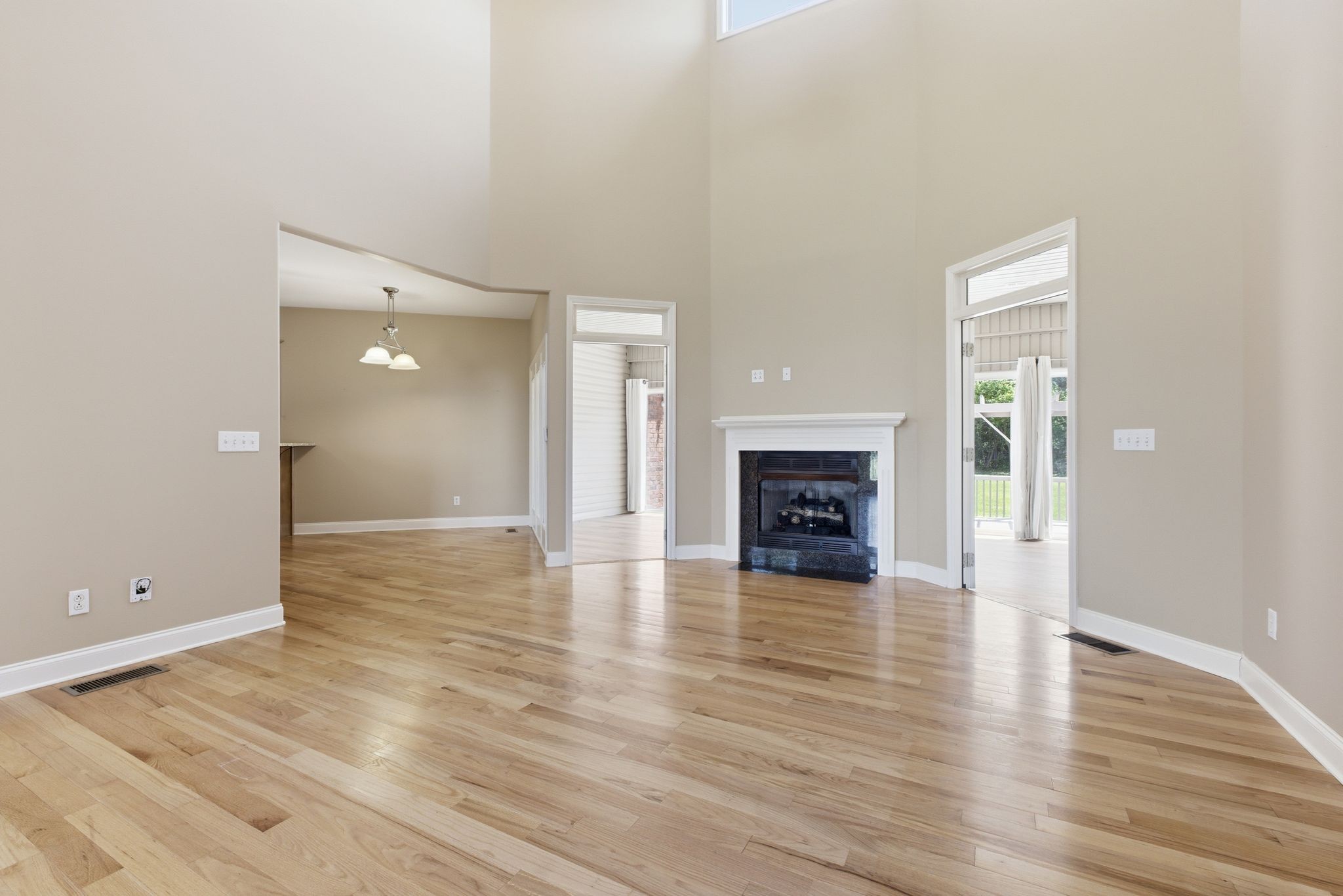 2453 Big Springs Rd