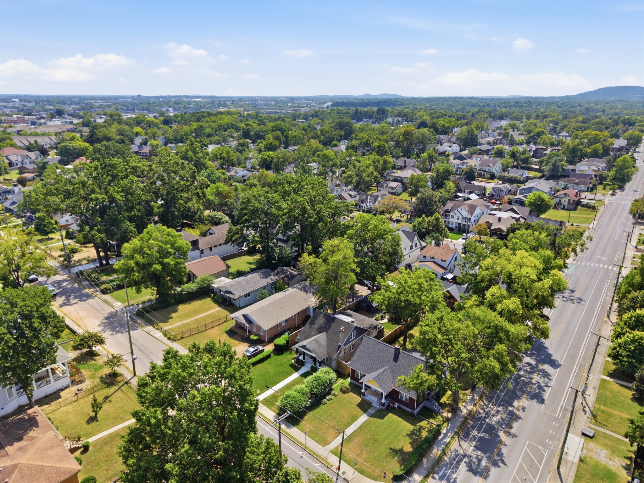 929 Lawrence
