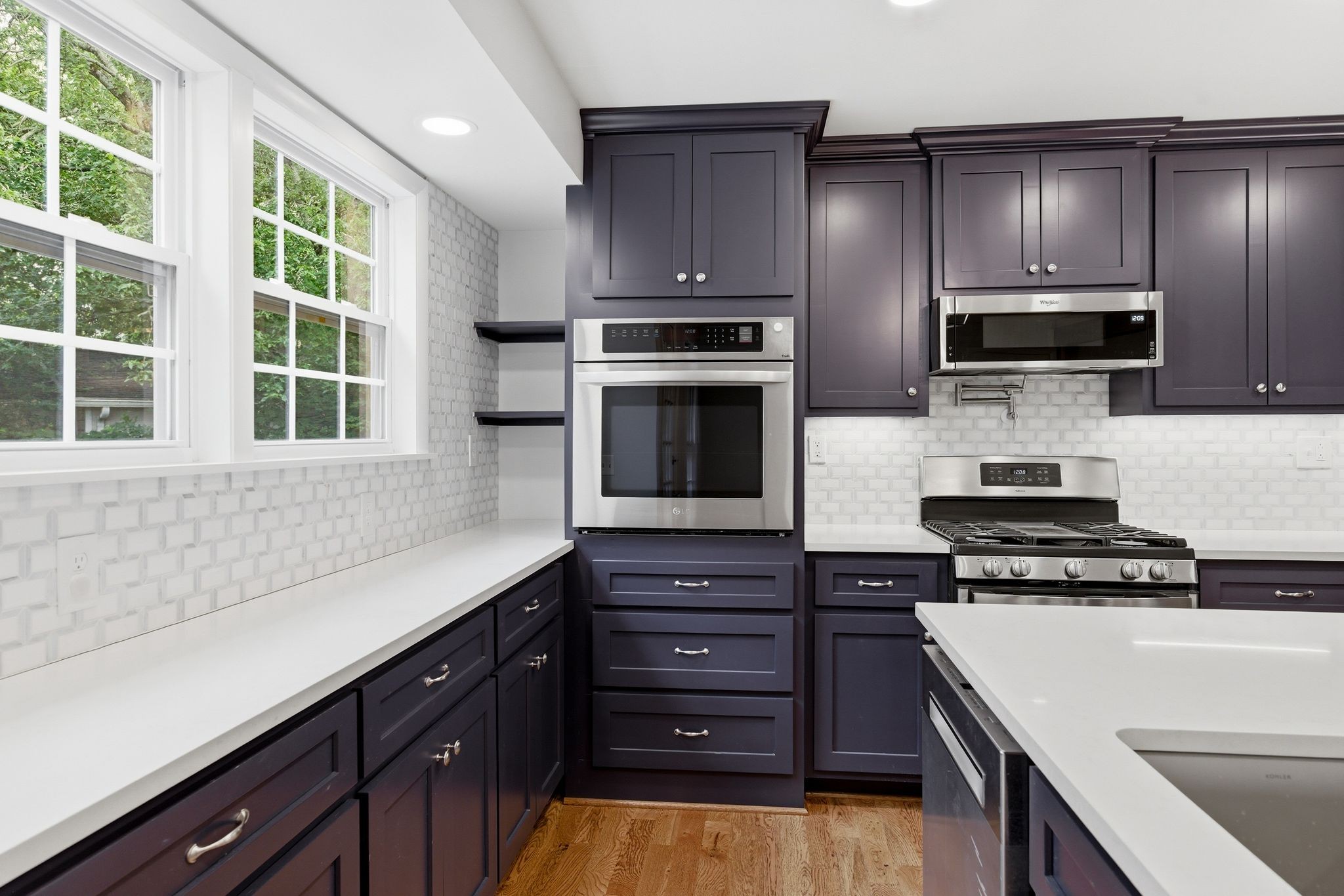 118 Carriage Dr