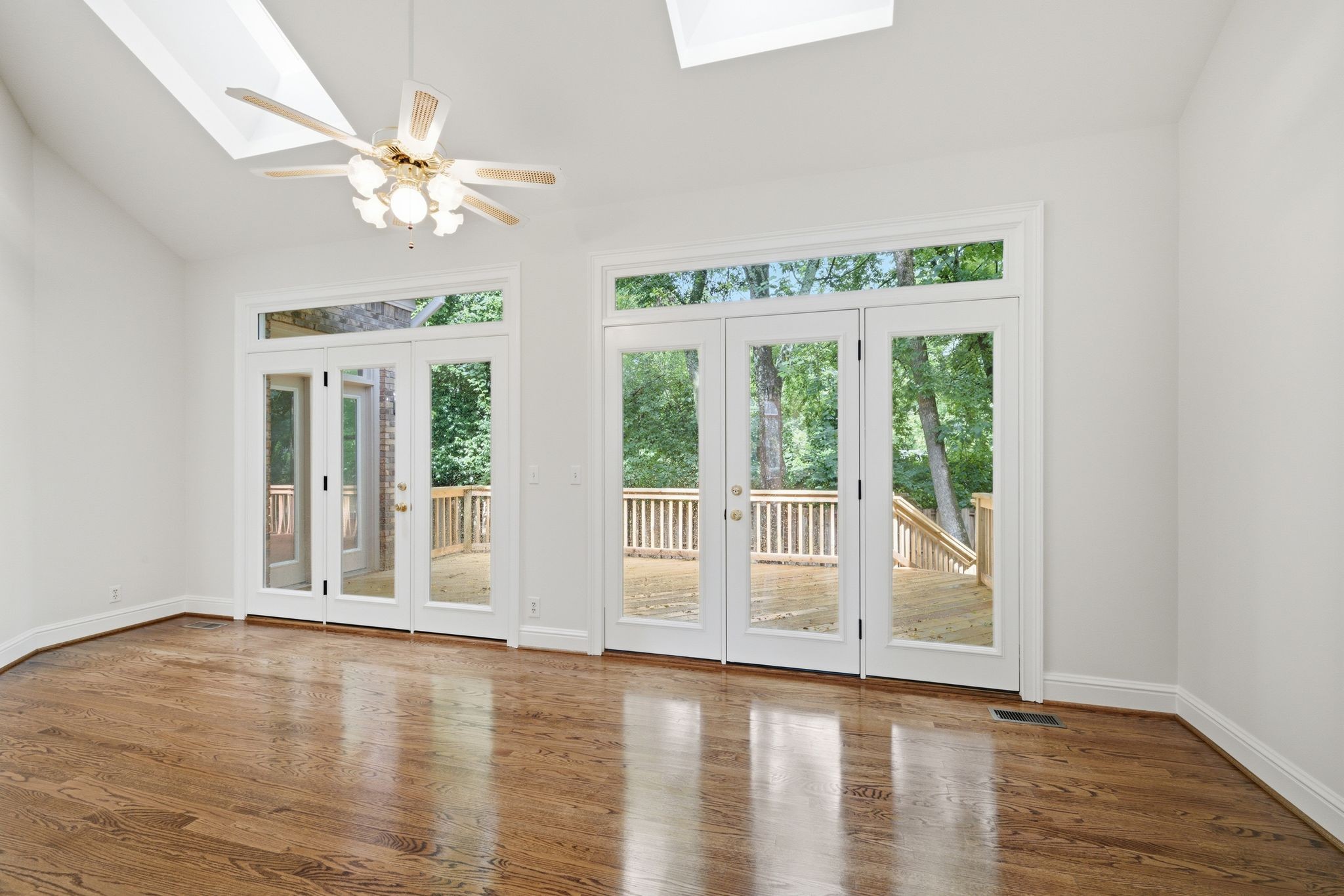 20 Lexington Grn