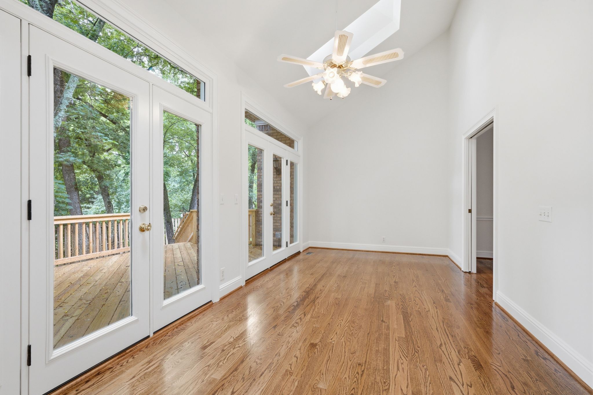 20 Lexington Grn