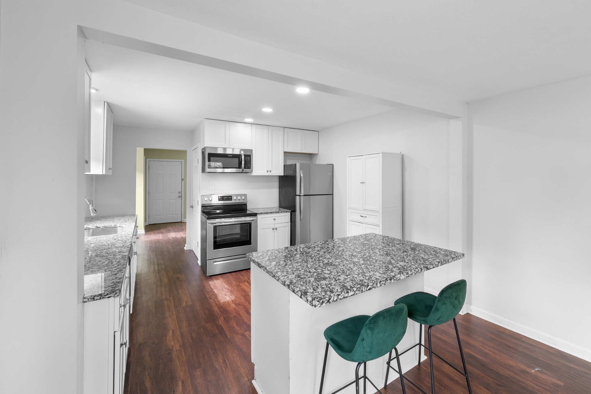 409 Cumberland St, W