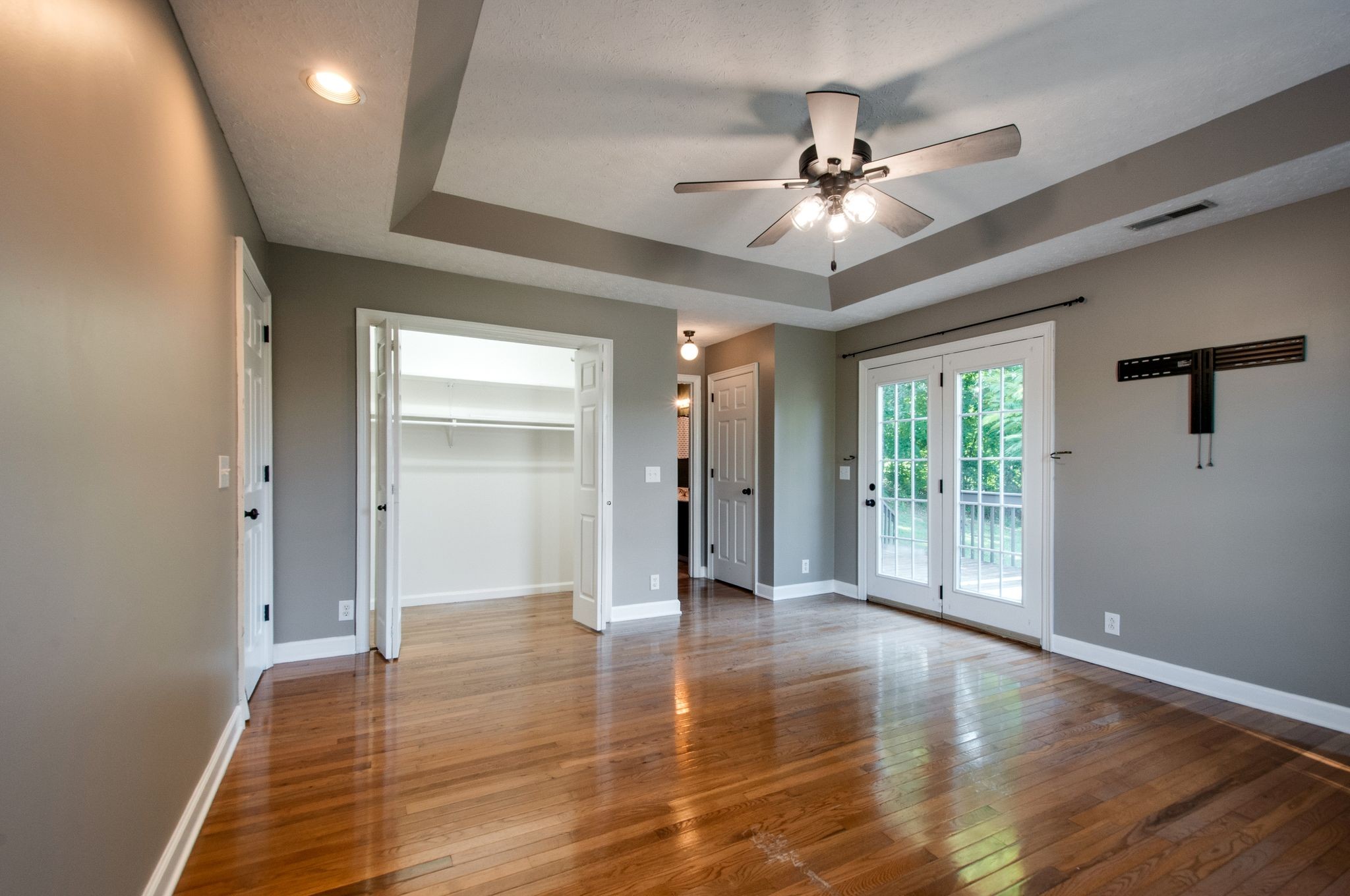 7305 Demetrius Ct
