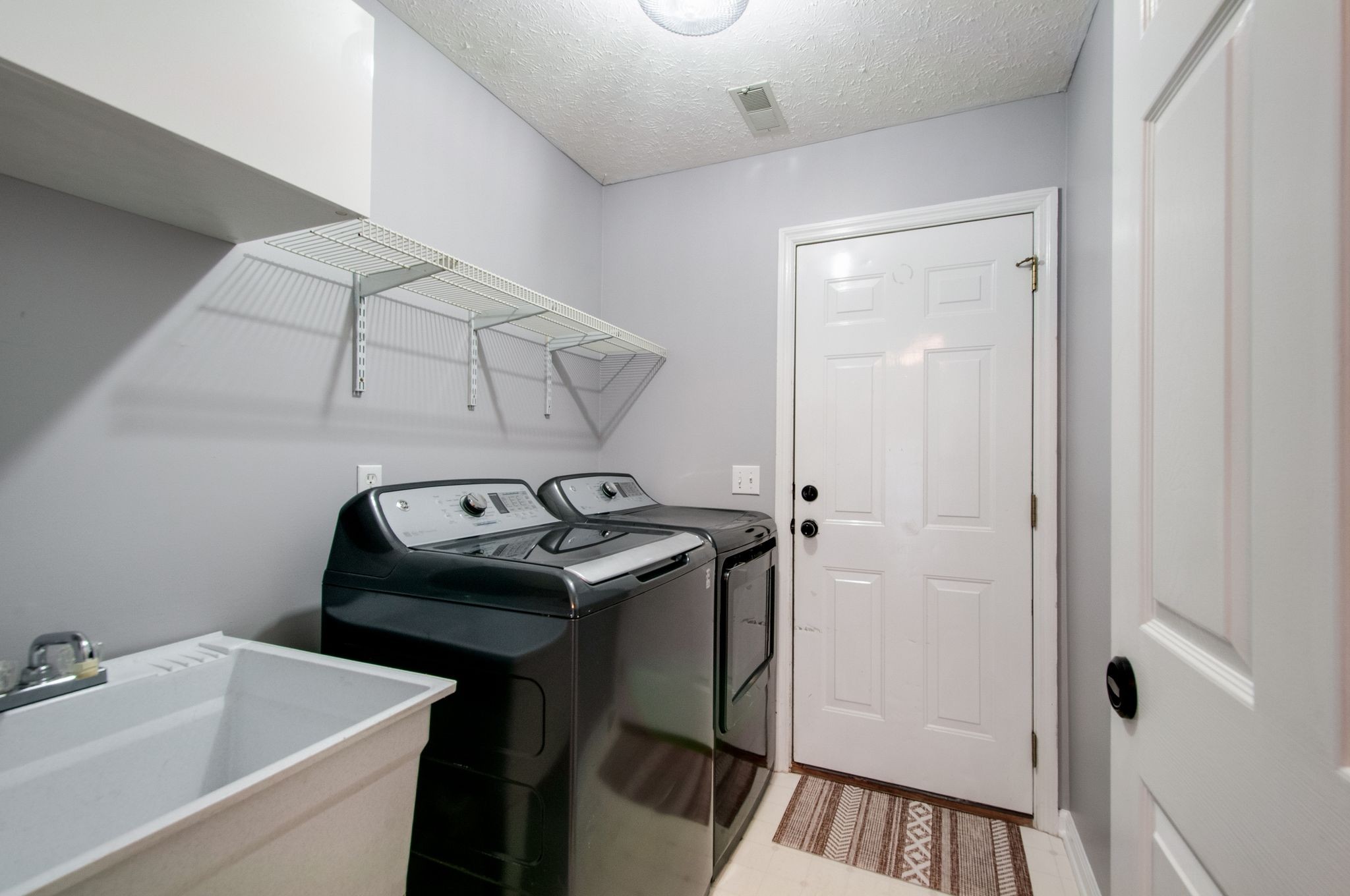 7305 Demetrius Ct