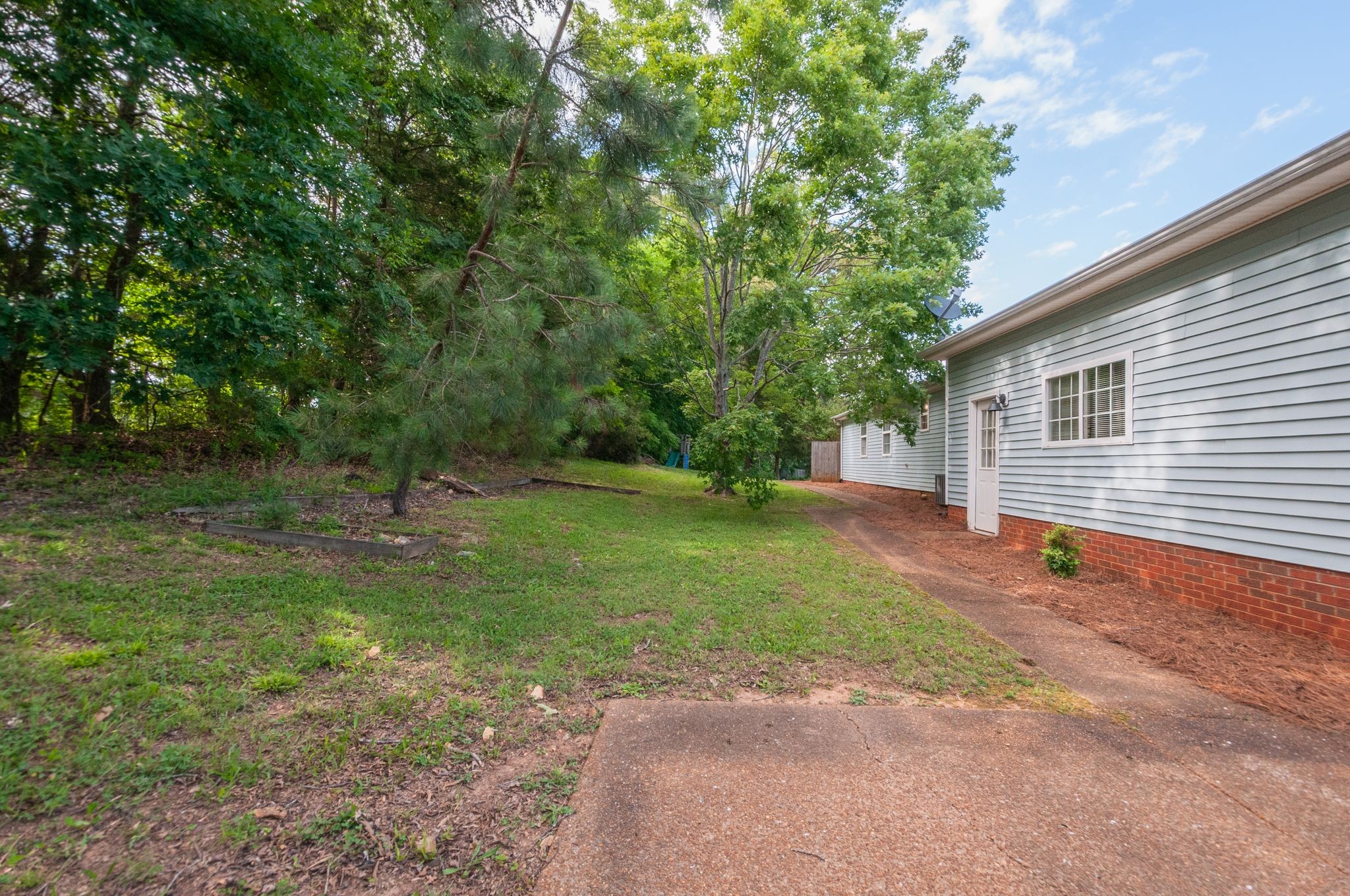 7305 Demetrius Ct