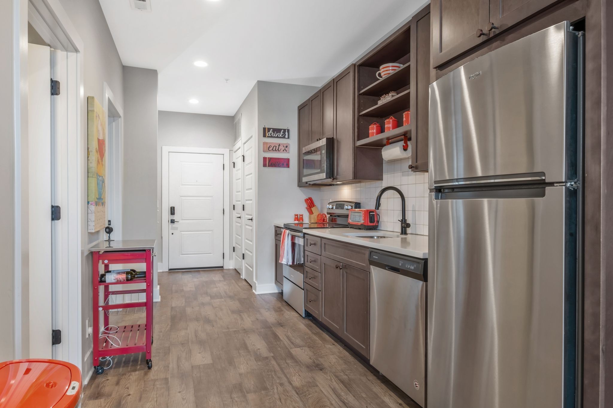 1077 E Trinity Ln Unit: 307