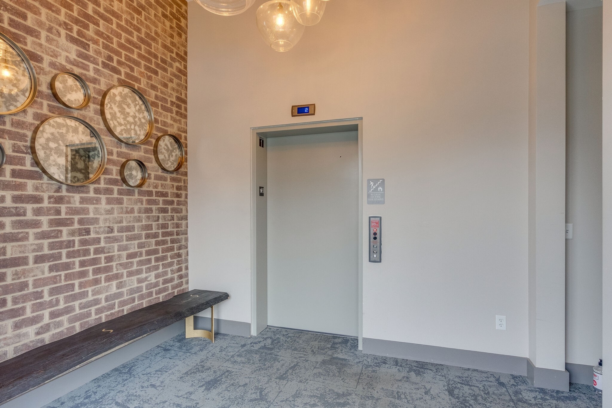 1077 E Trinity Ln Unit: 307