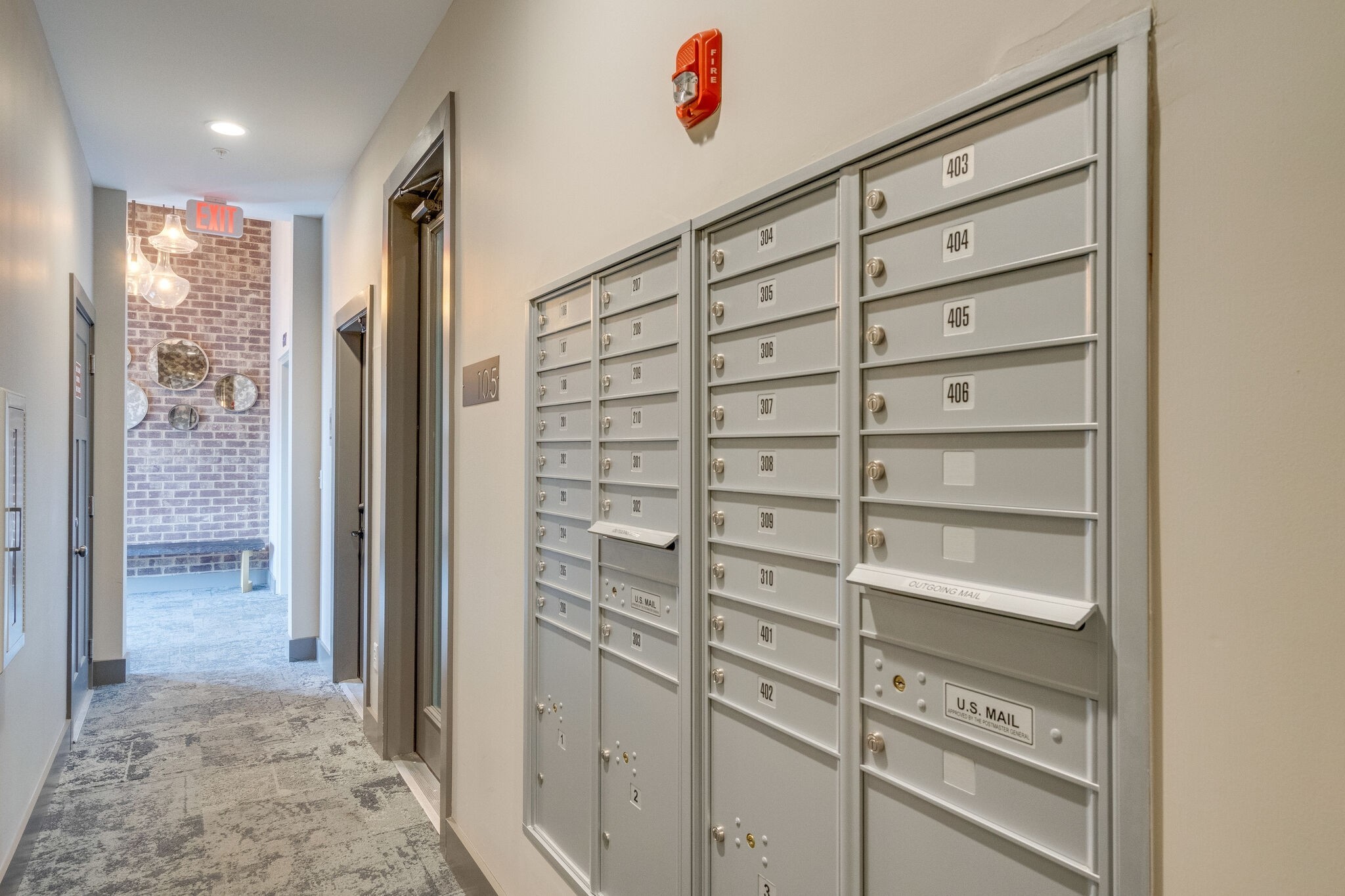 1077 E Trinity Ln Unit: 307