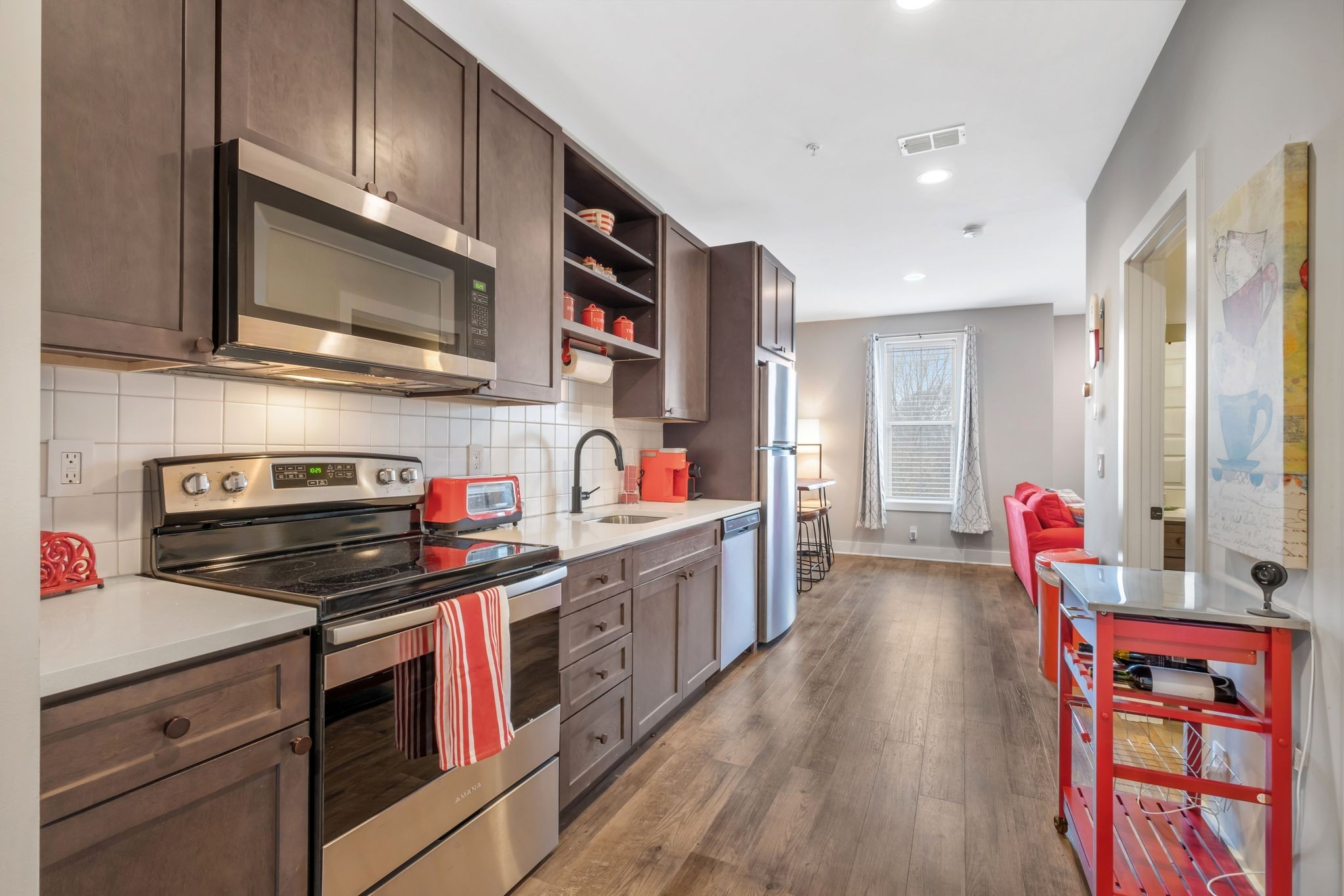 1077 E Trinity Ln Unit: 307