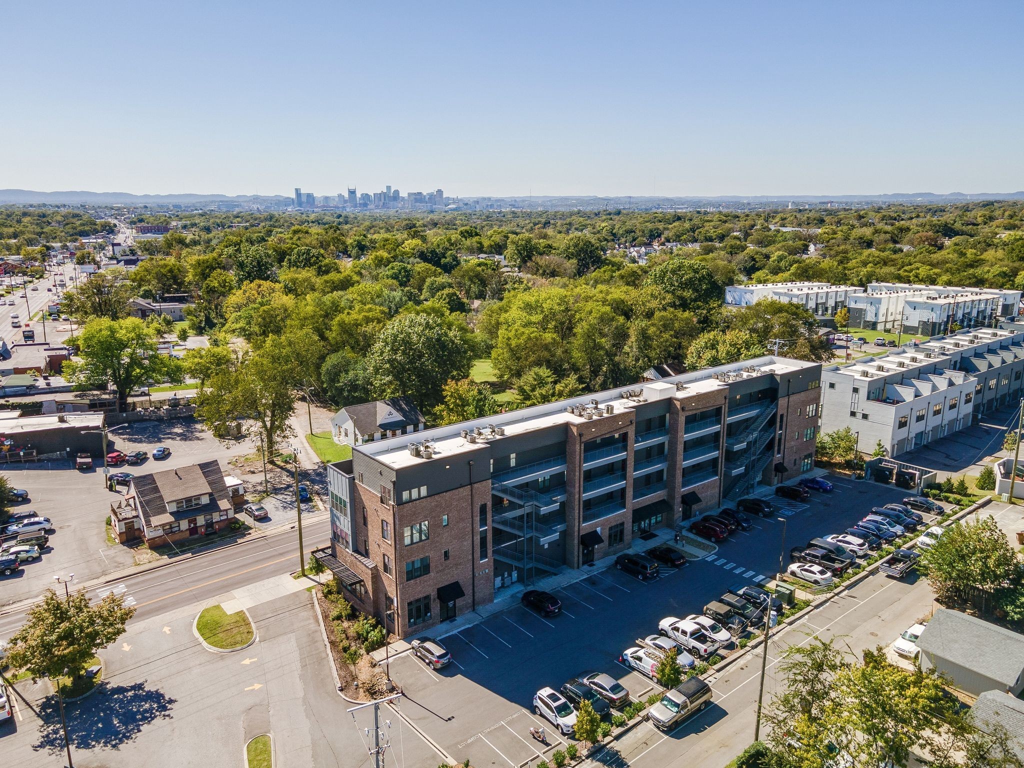 1077 E Trinity Ln Unit: 307