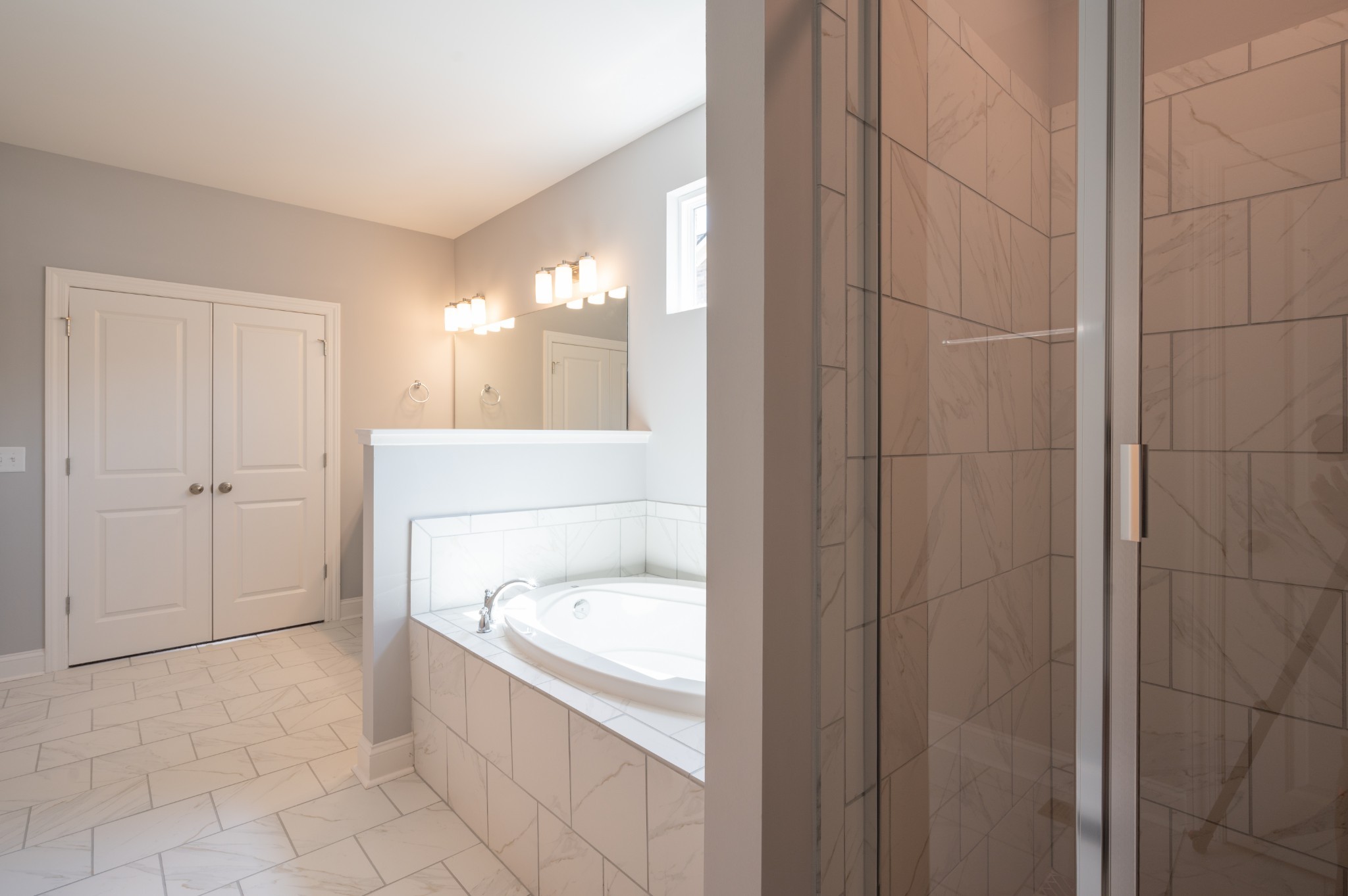 4018 Foxglove Farm Dr