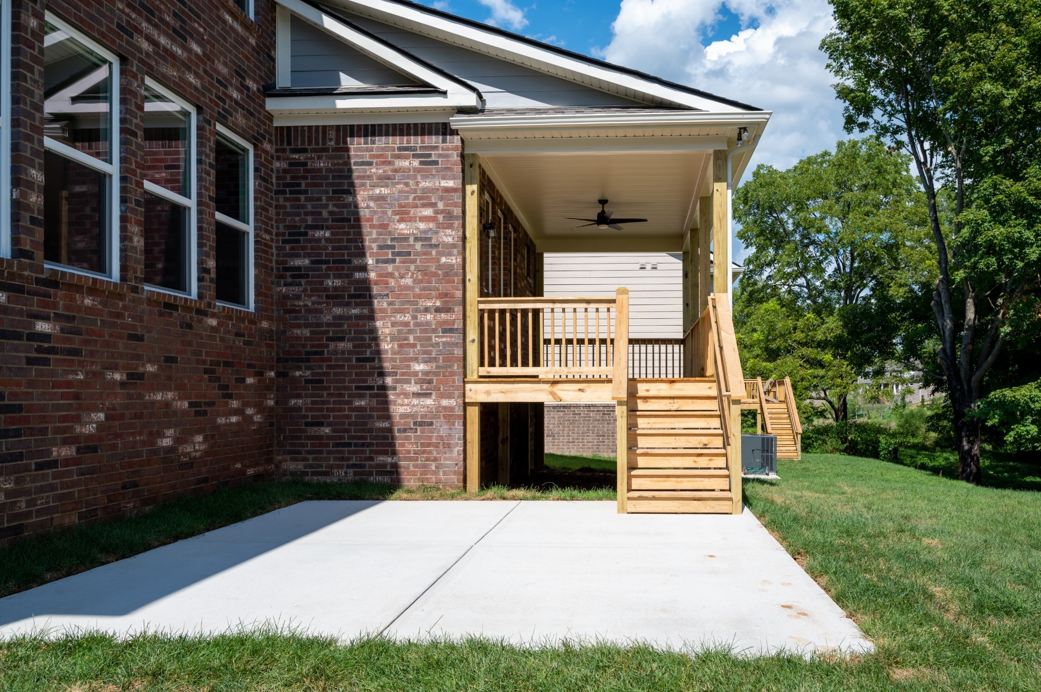 4018 Foxglove Farm Dr