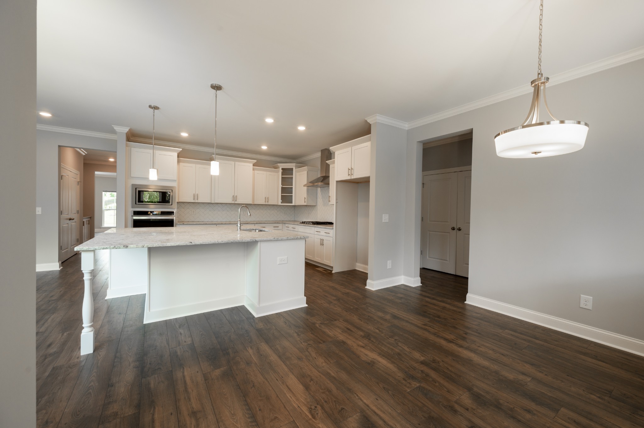 4018 Foxglove Farm Dr