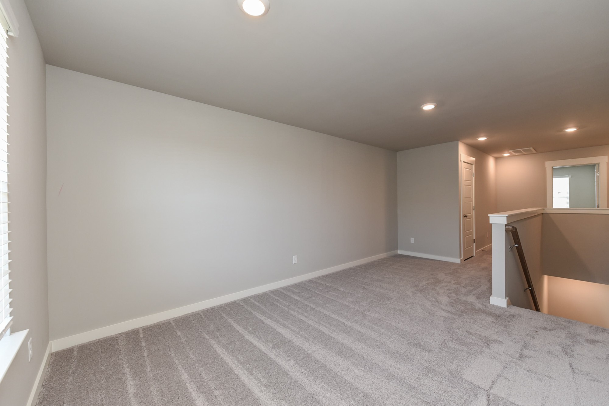 728 Mickelson Way
