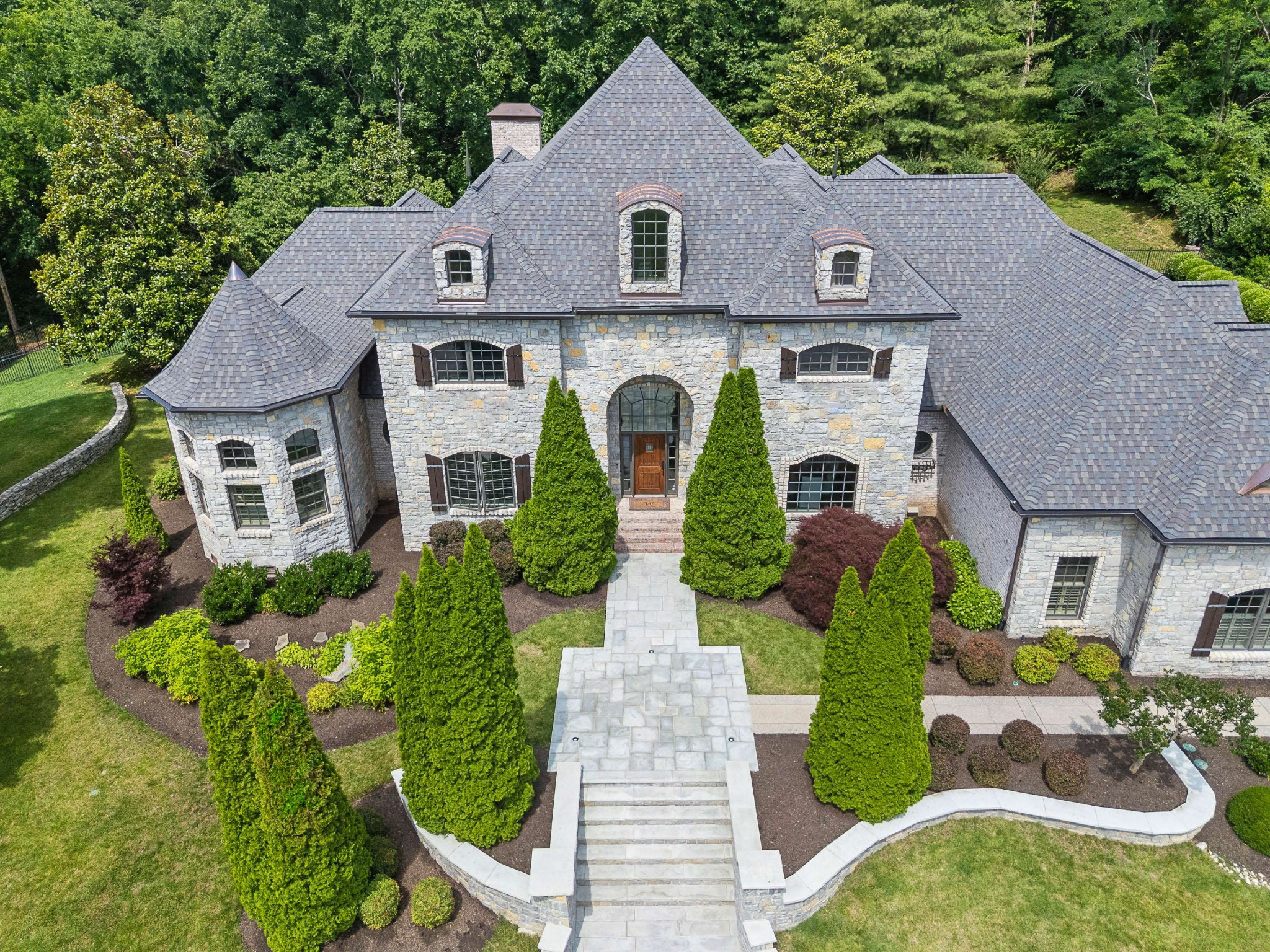 1008 Monroe Ln