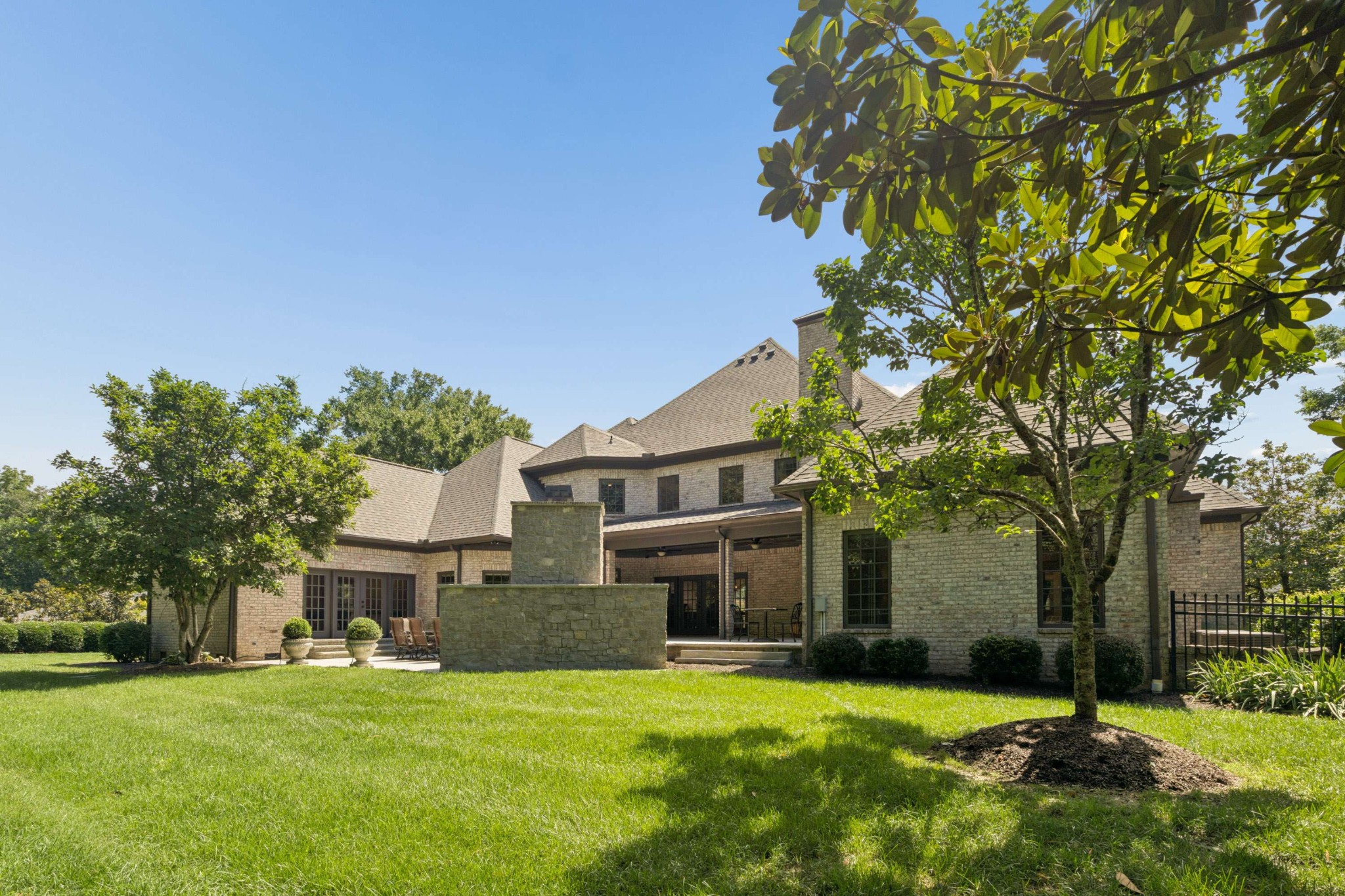1008 Monroe Ln