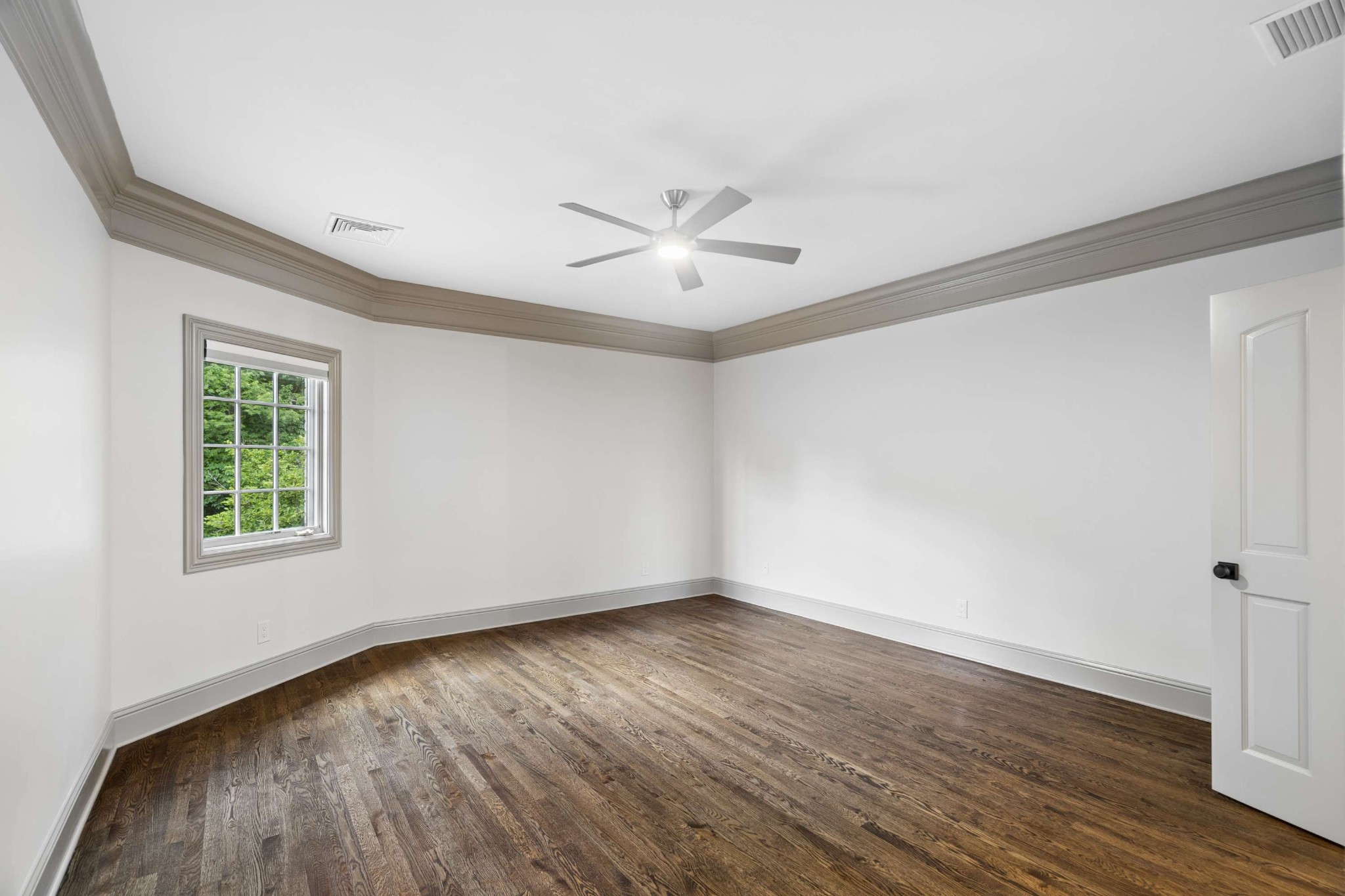 1008 Monroe Ln