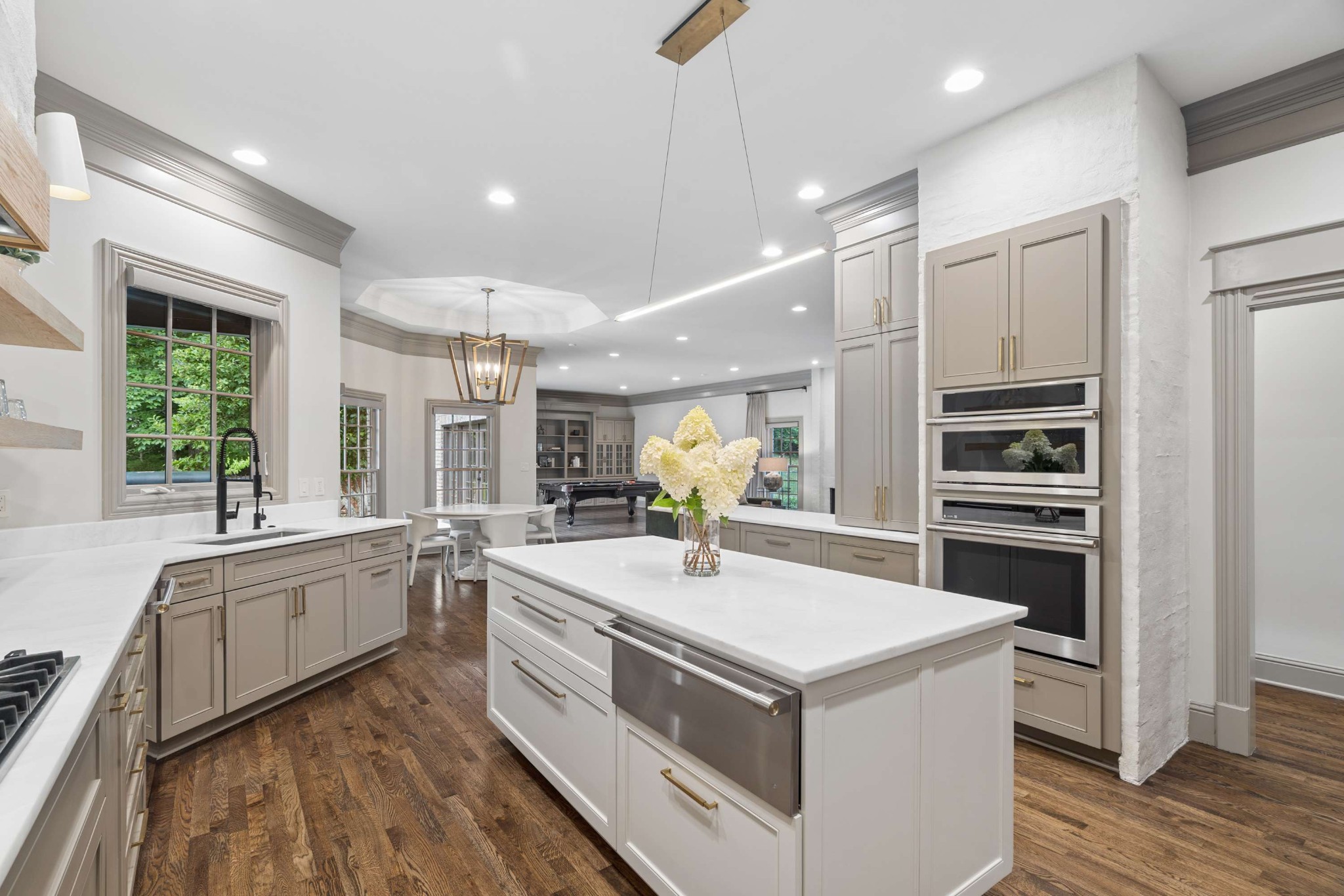 1008 Monroe Ln