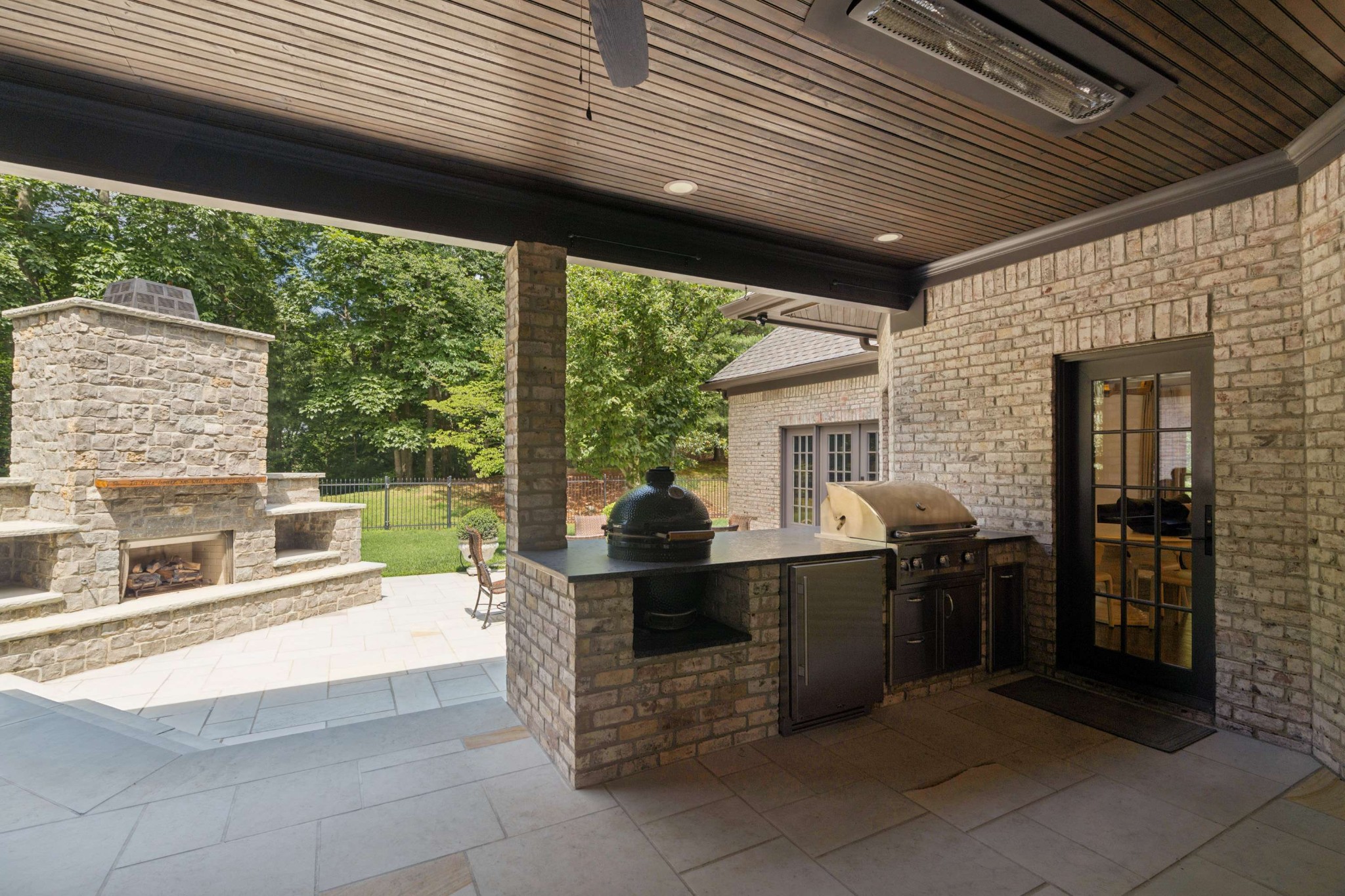 1008 Monroe Ln
