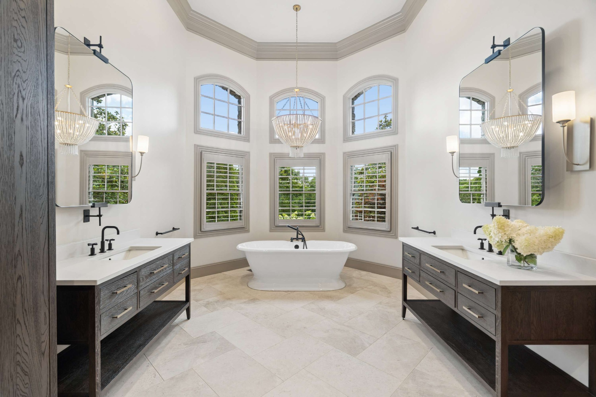 1008 Monroe Ln