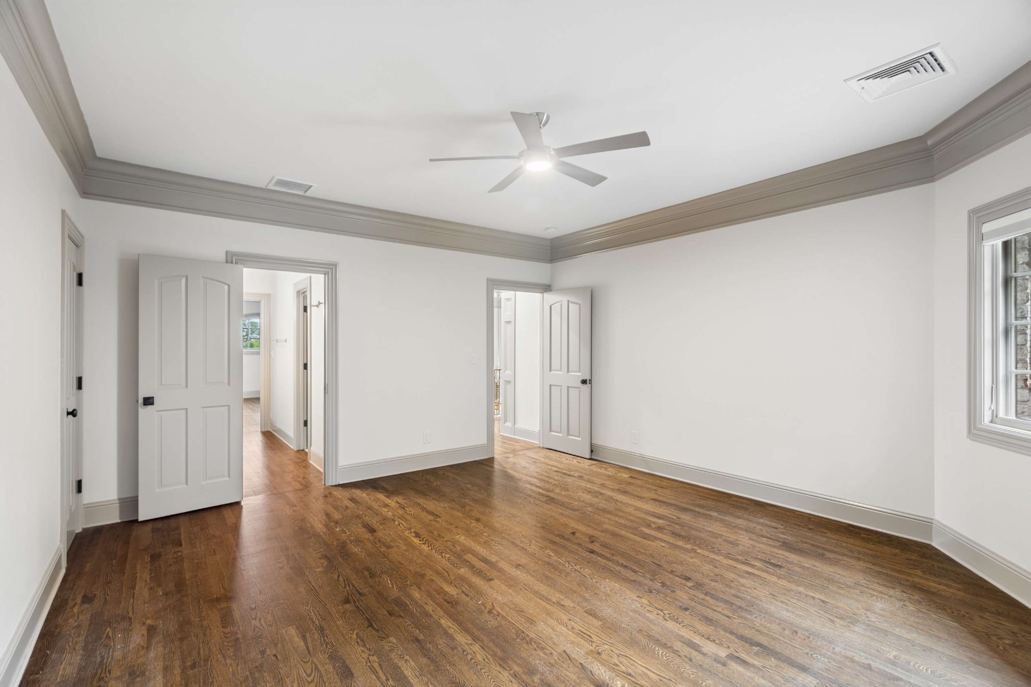 1008 Monroe Ln