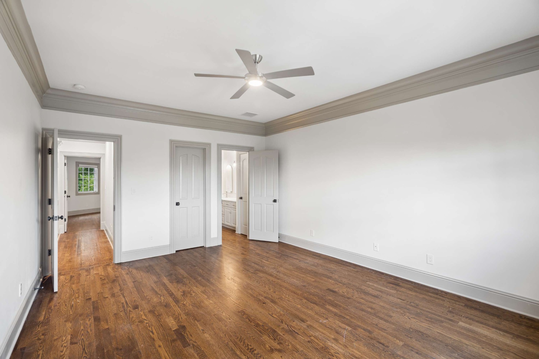 1008 Monroe Ln