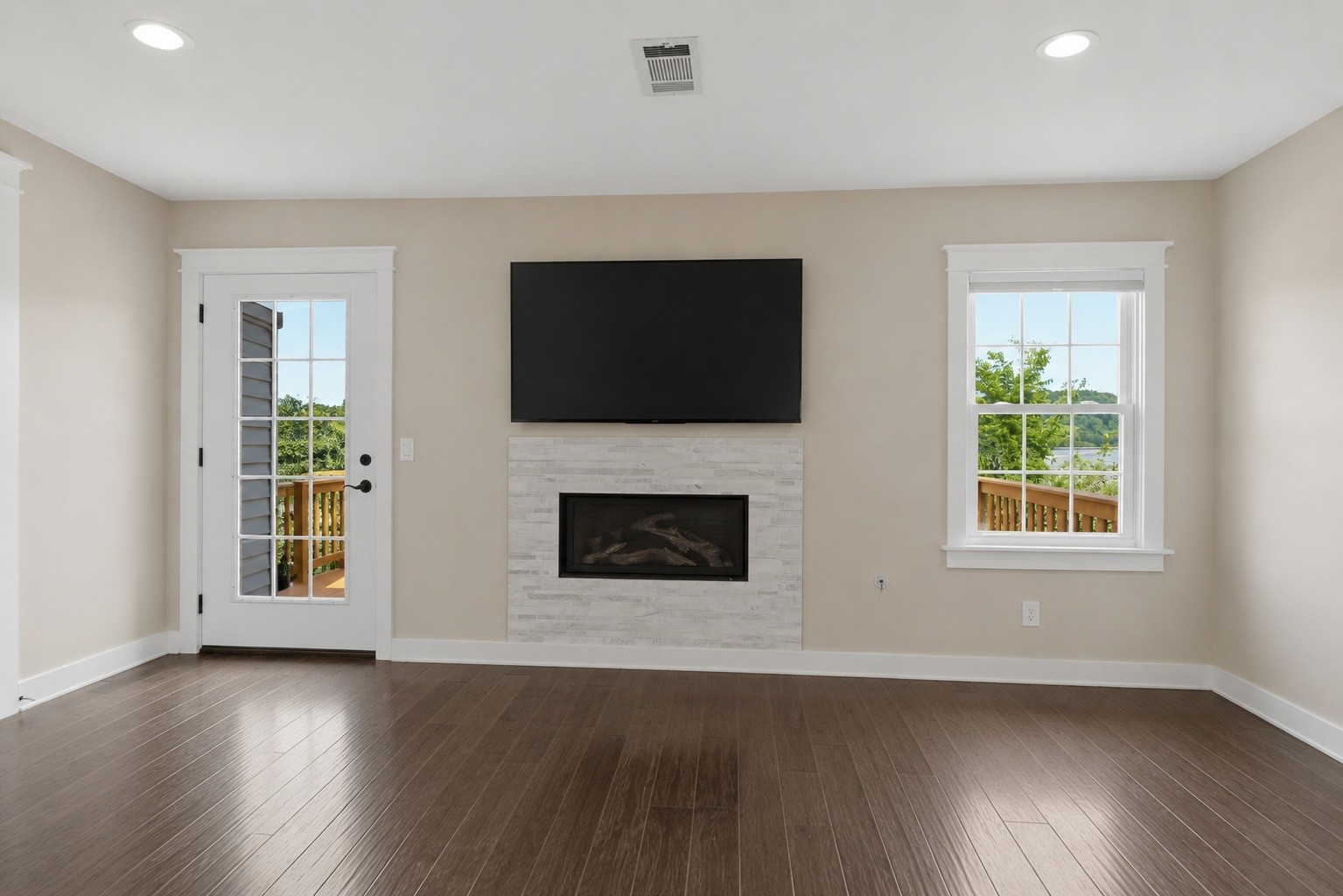 705 Mount Carmel Pl