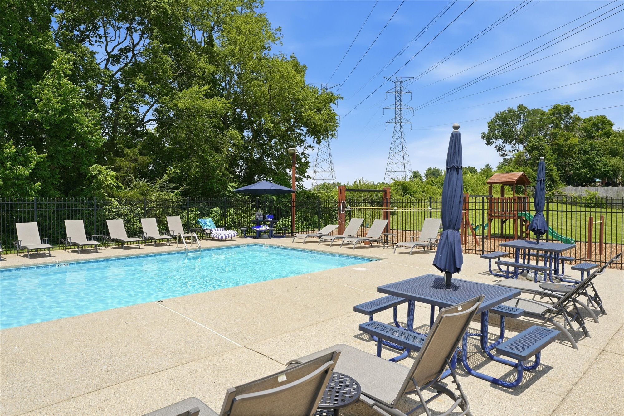 7225 River Bend Rd