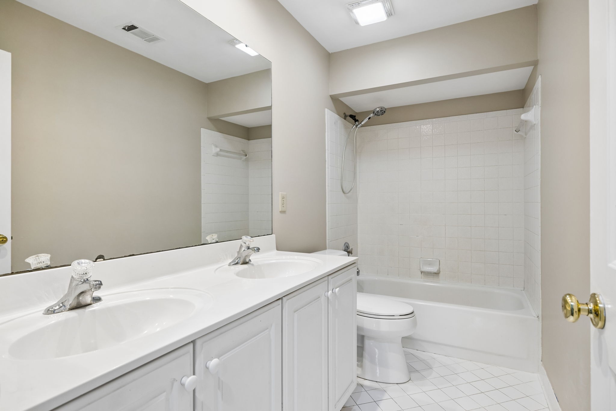 6415 Annandale Cv