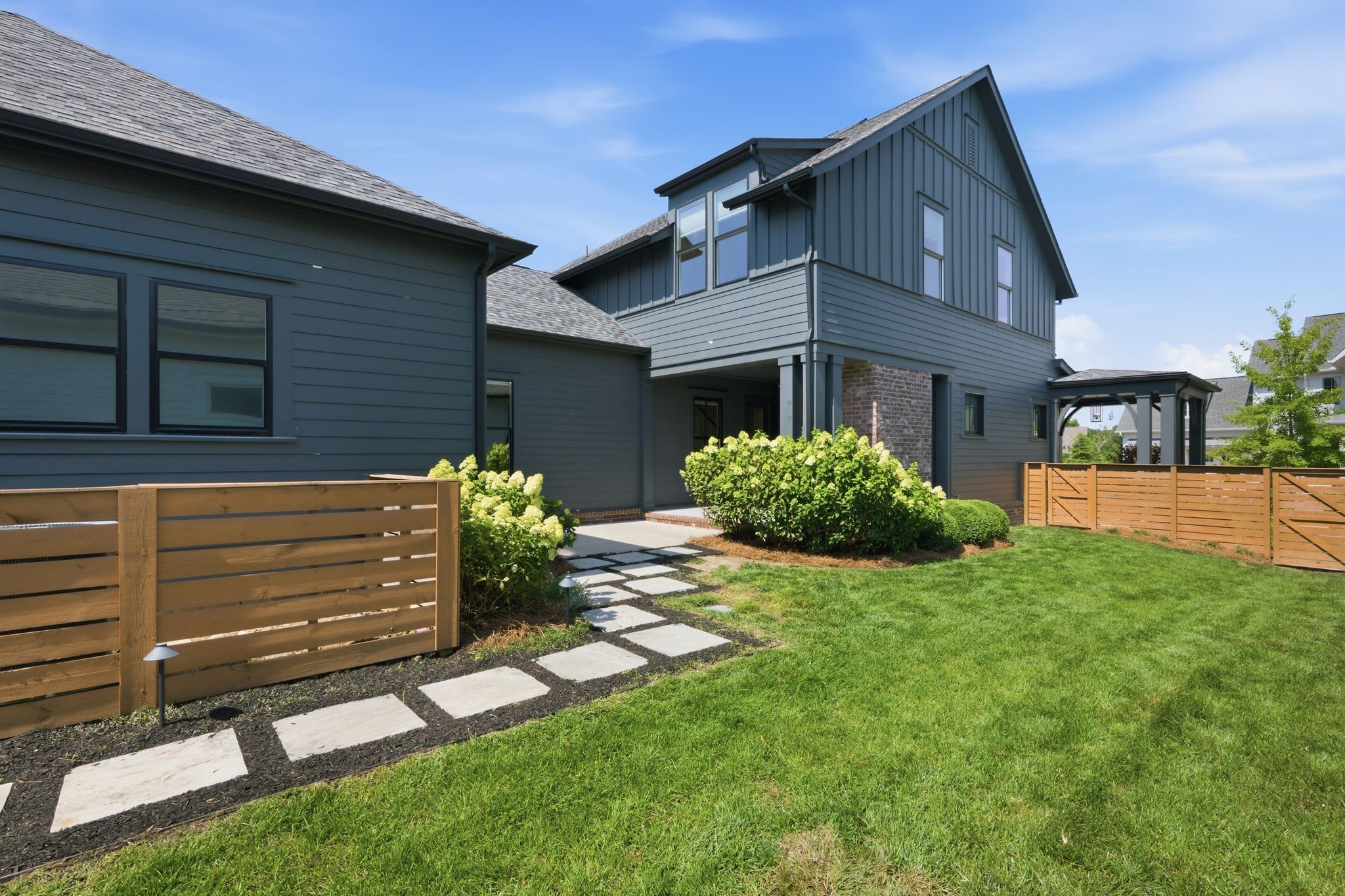 89 Glenrock Dr