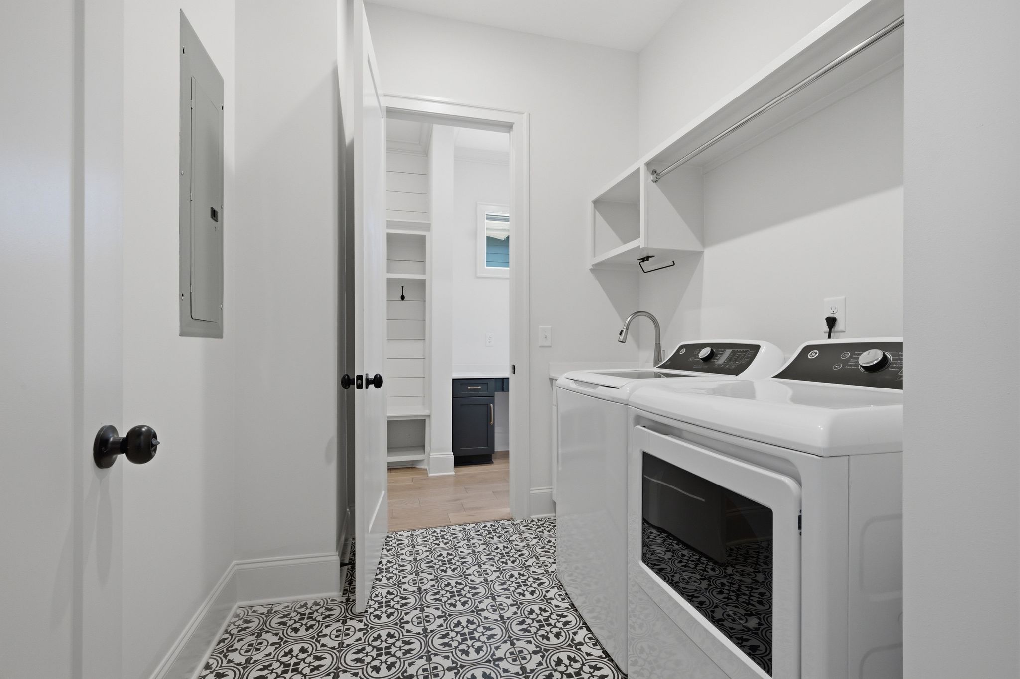89 Glenrock Dr