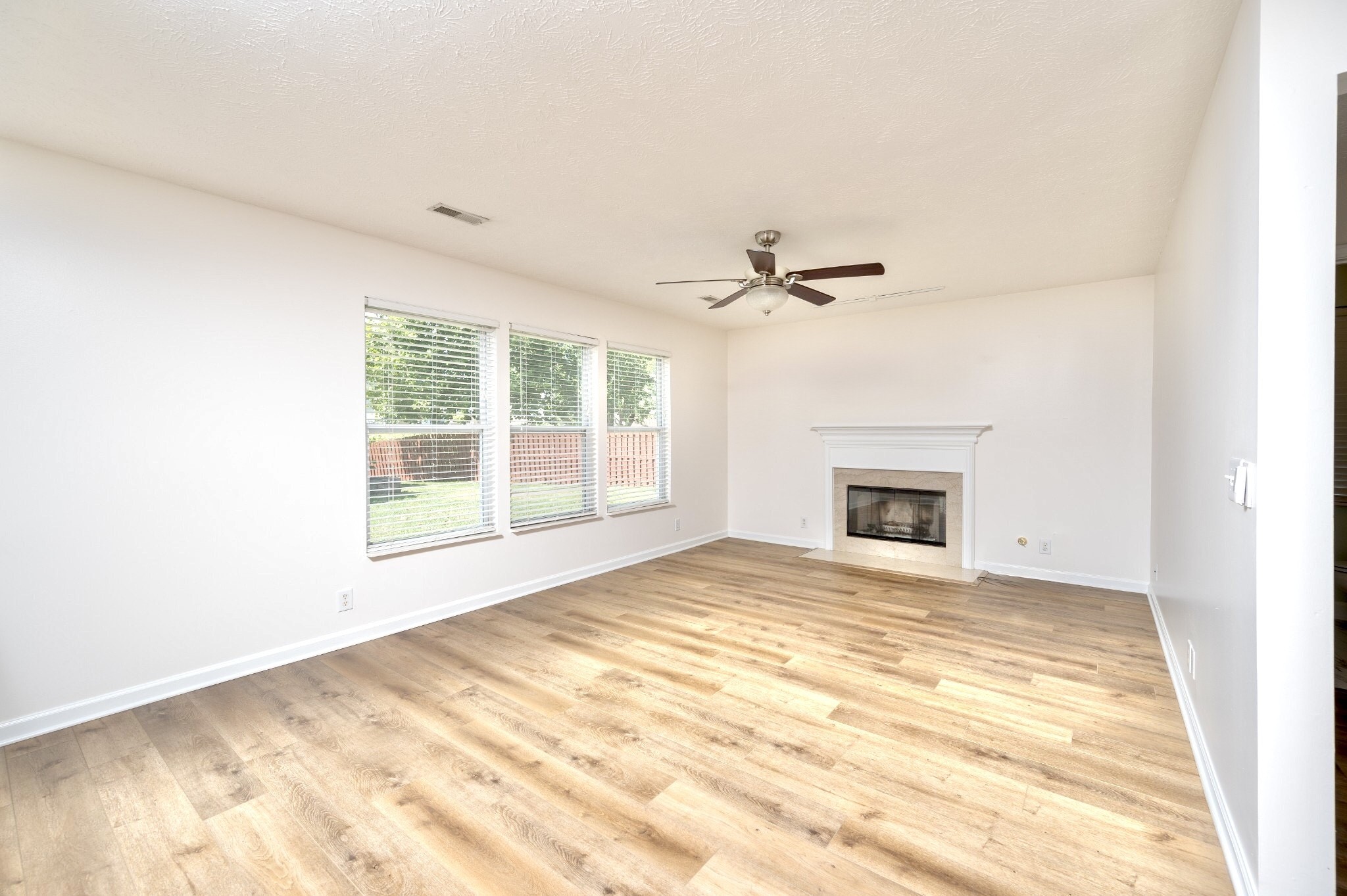 8124 Boone Trce