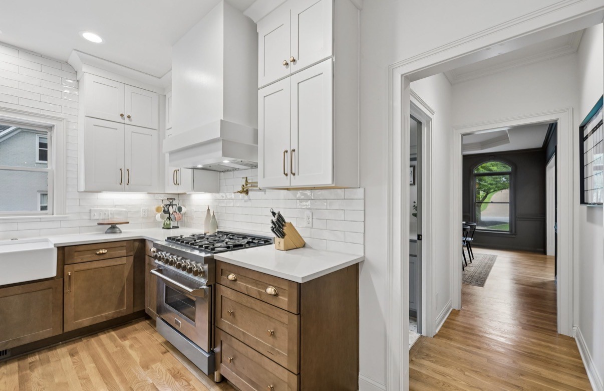 9441 Highwood Hill Rd