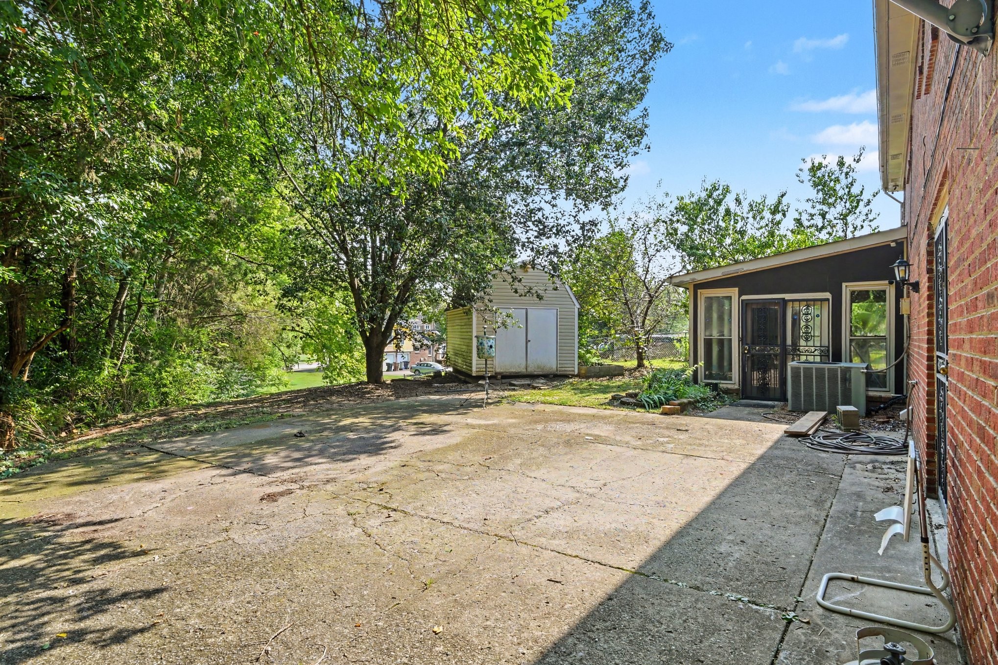 4301 Golden Hills Dr