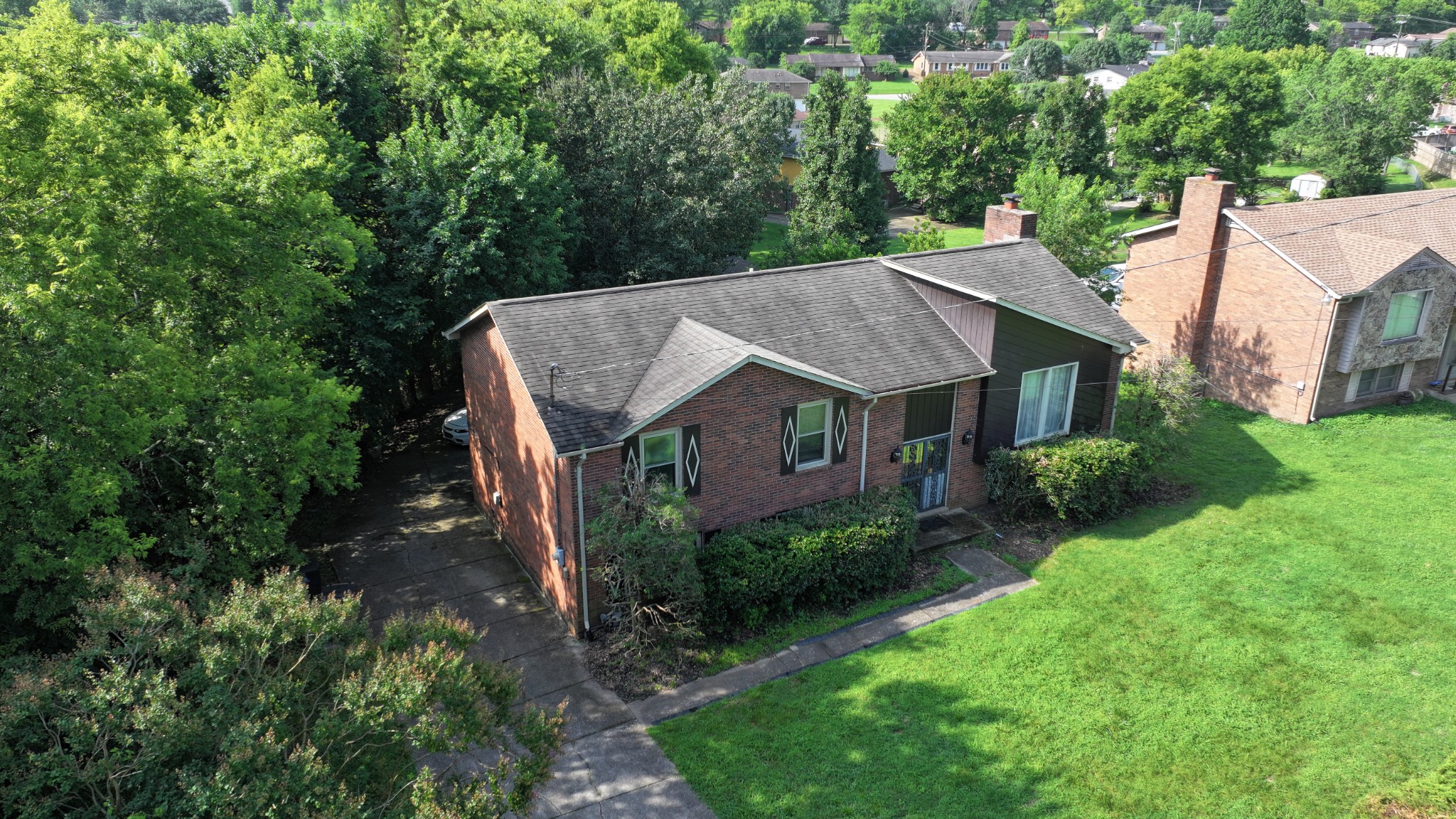 4301 Golden Hills Dr